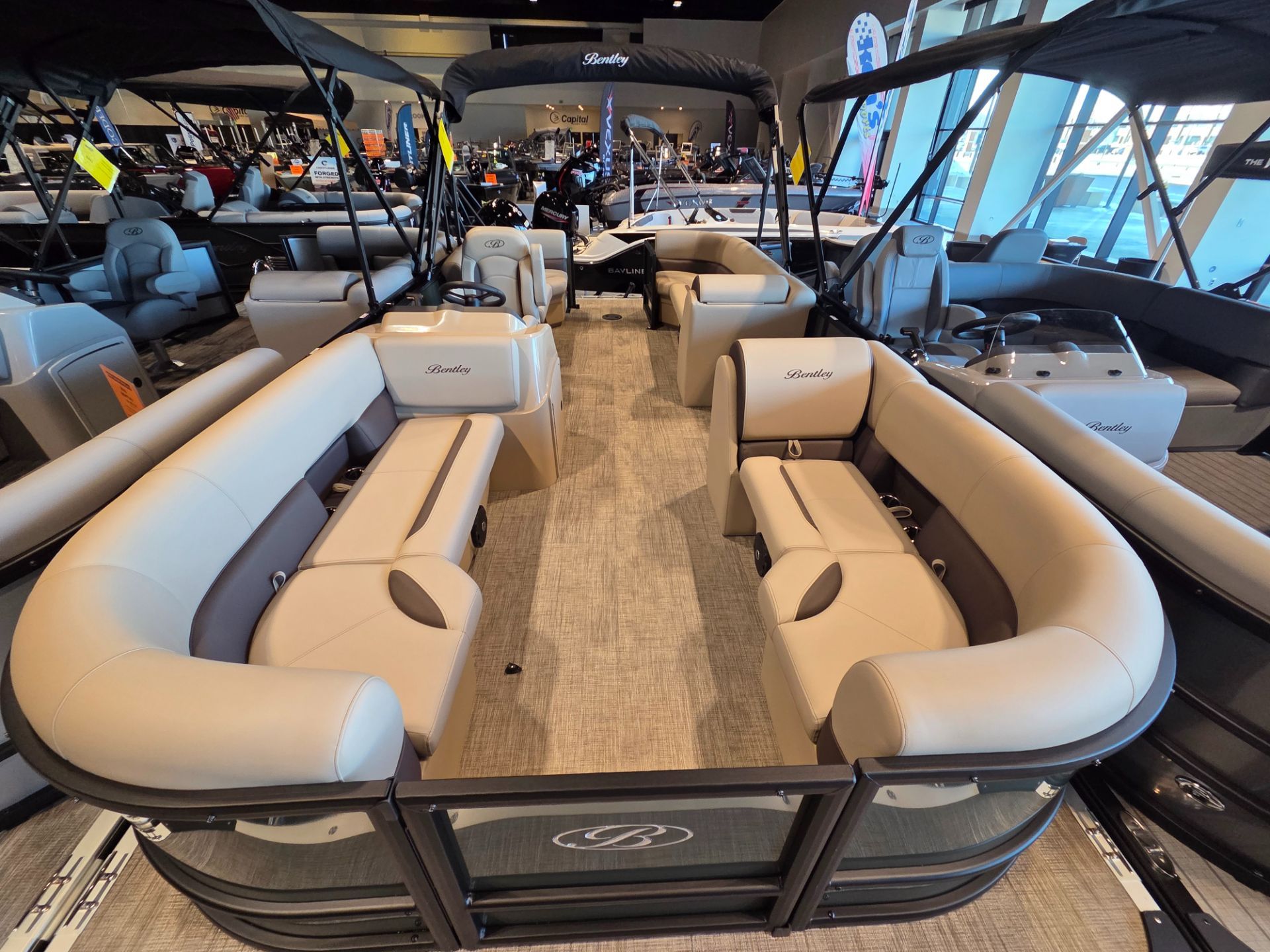 2026 Bentley Pontoons LE 200 CW - 4