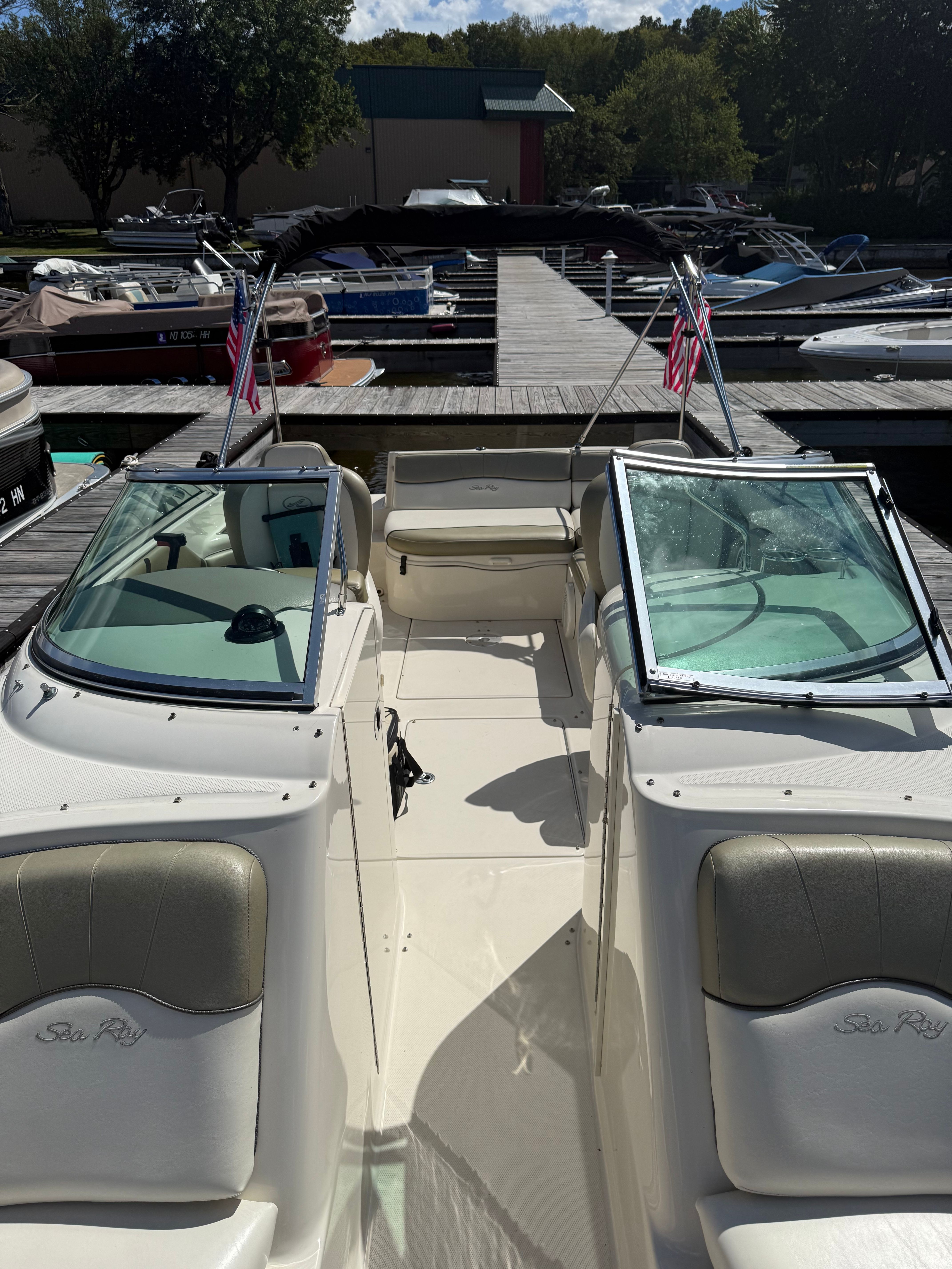 2008 Sea Ray 240 Sundeck - 2
