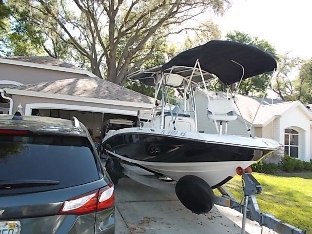 2018 Yamaha Boats 190 FSH Deluxe - 5