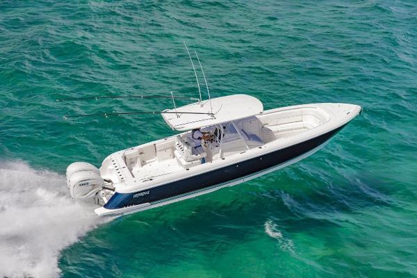 2013 Intrepid 327 Open