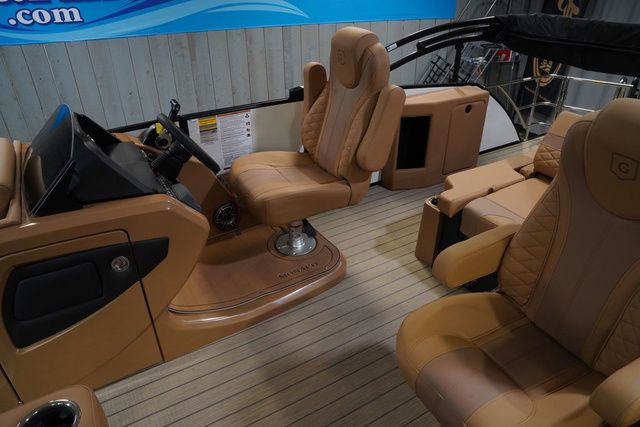 2027 Godfrey Marine Monaco 235 SFL 27" Impact Center Tube Package - 12