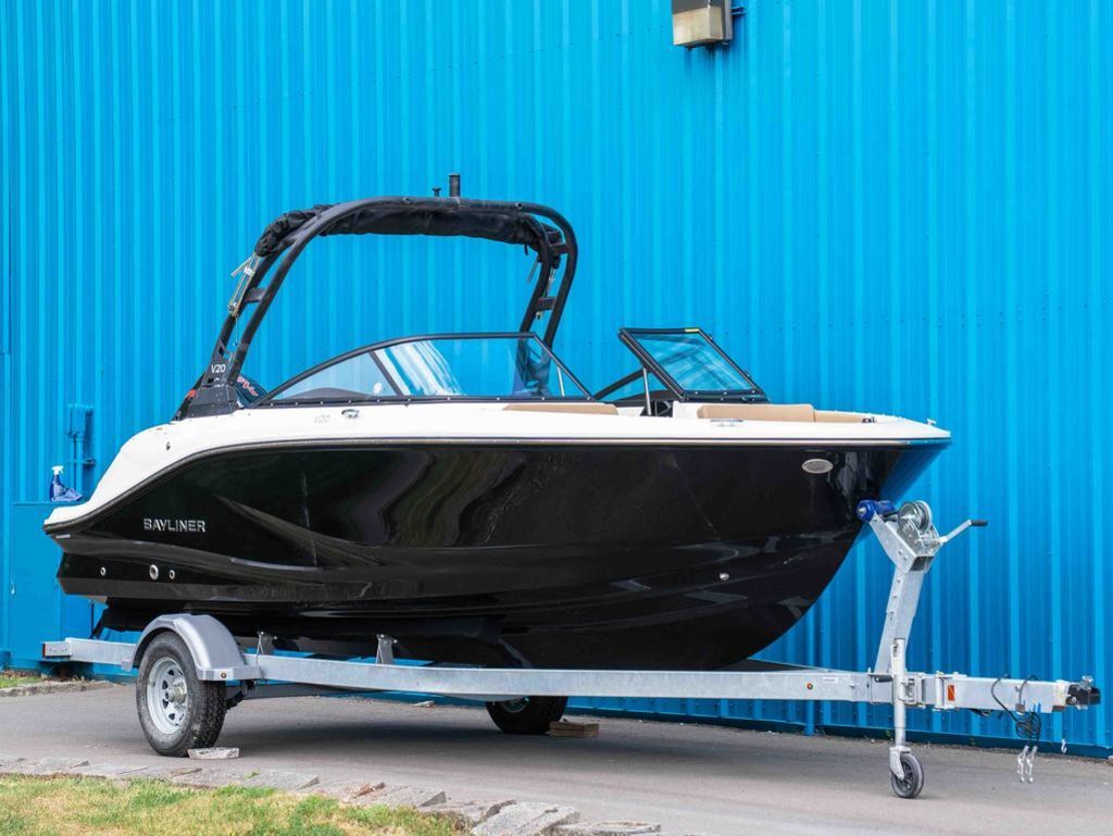 2026 Bayliner V20