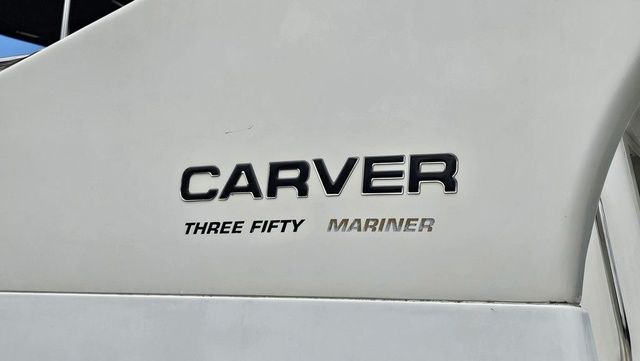 1999 Carver 350 Mariner - 31