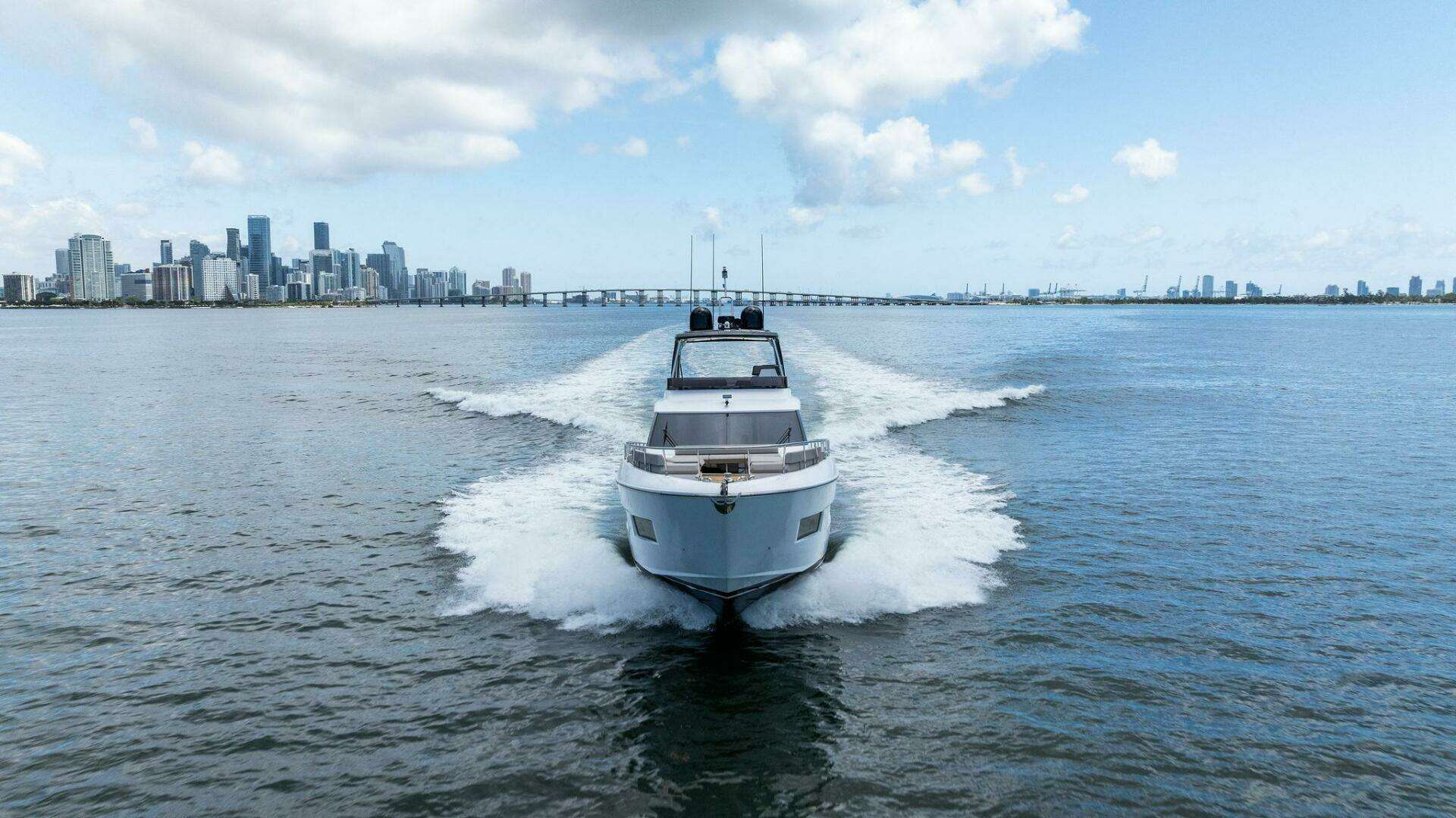 2023 Ferretti Yachts 670 - Image 3