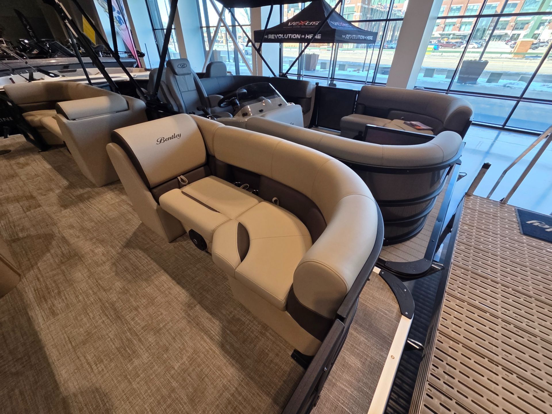 2026 Bentley Pontoons LE 200 CW - 6
