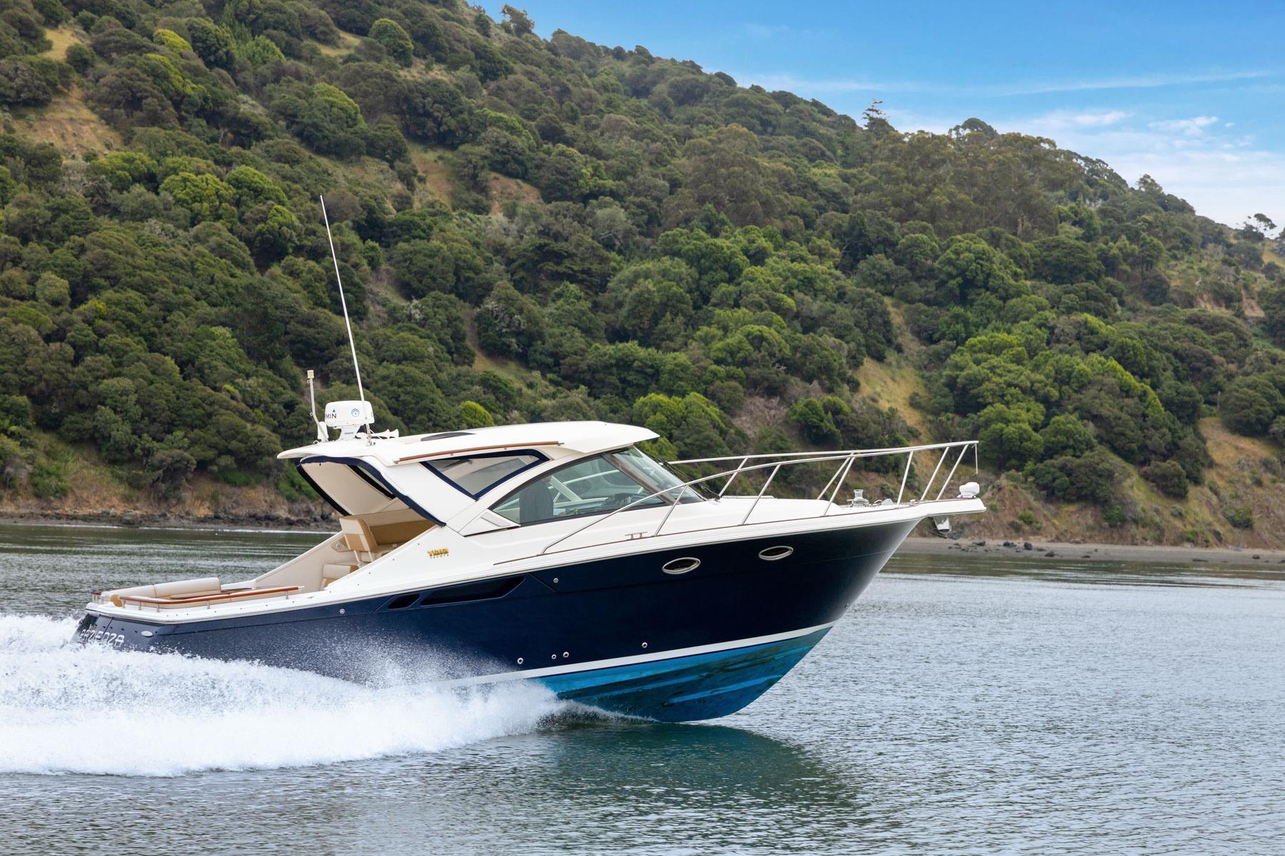 2012 Tiara Yachts 3100 Coronet