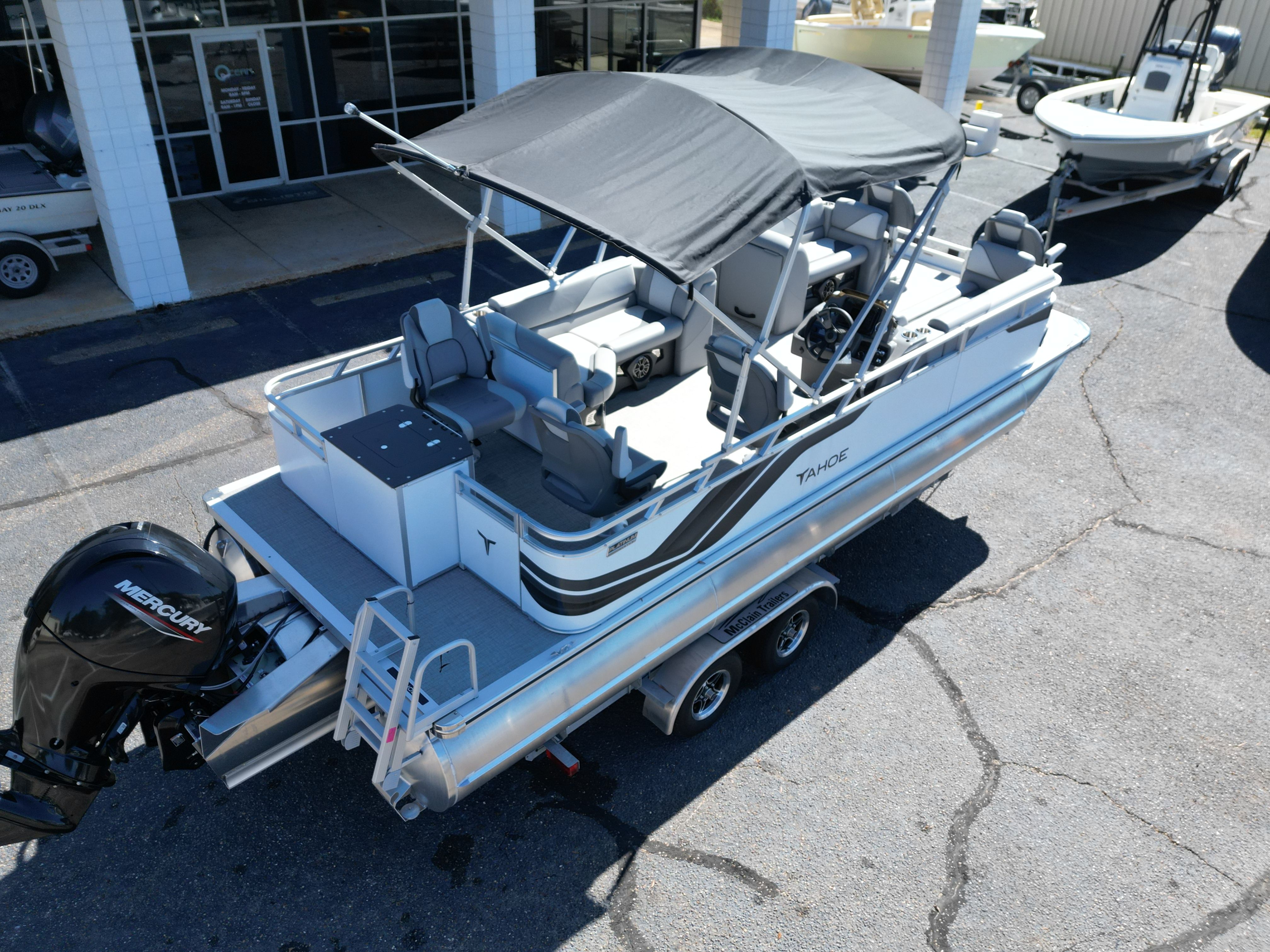 2025 Tahoe SPT FNC23T - 36