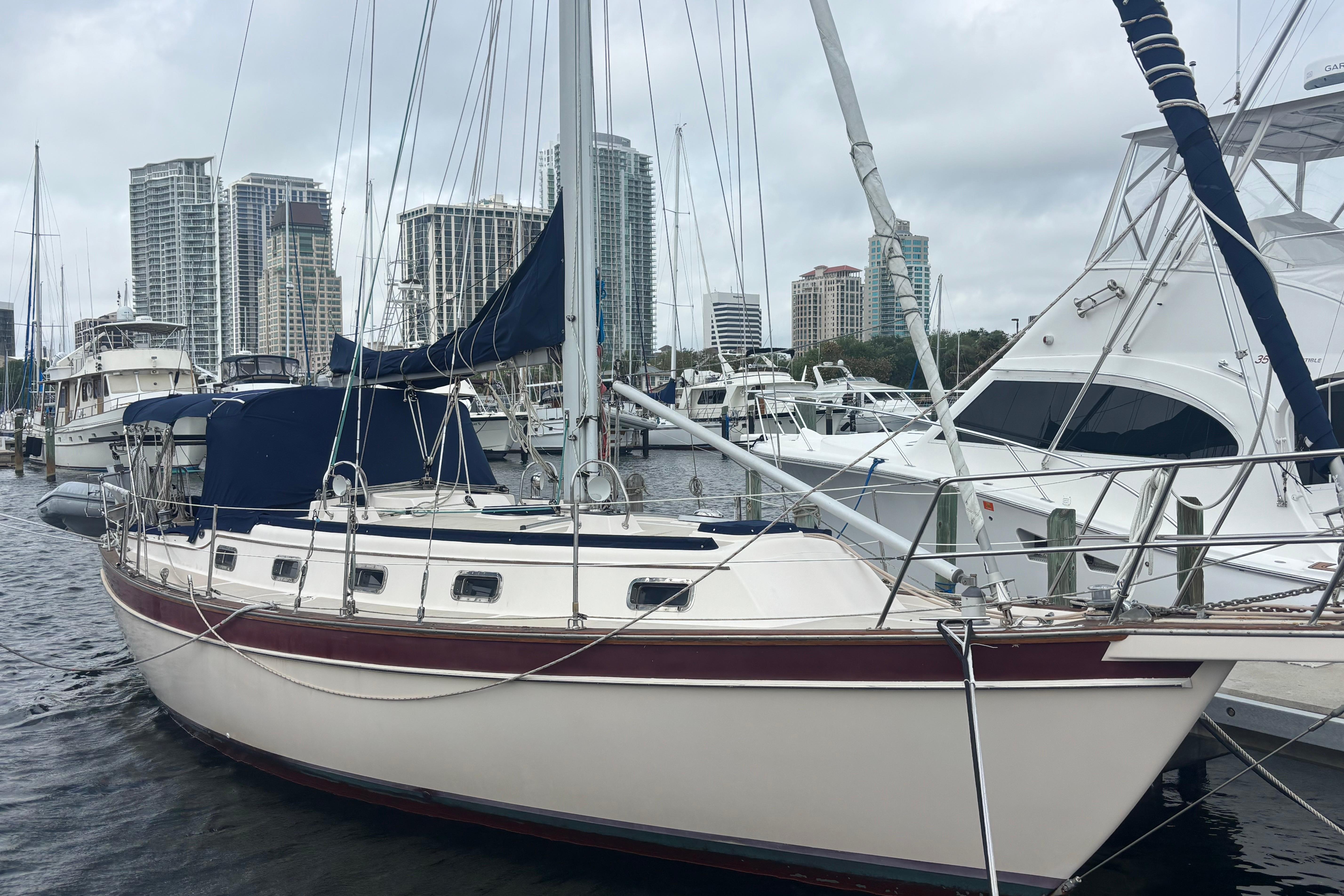 1995 Island Packet 37