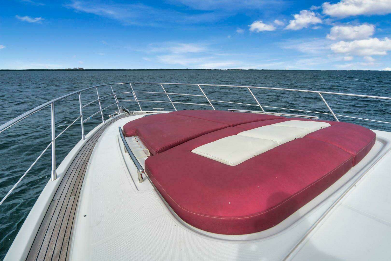 2007 Azimut 68S - Image 16