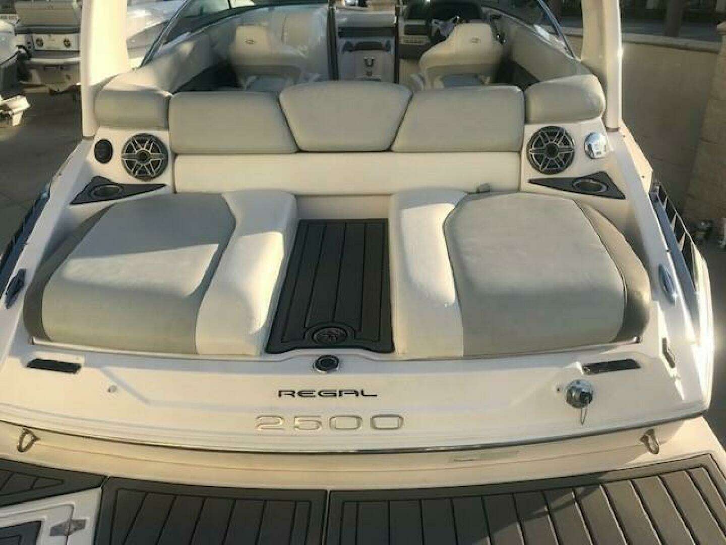 2012 Regal 2500 - Image 14