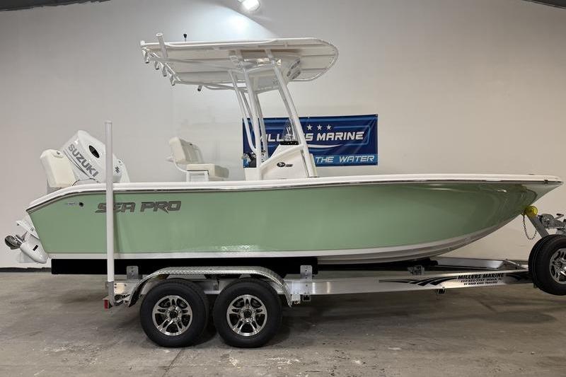 2026 Sea Pro 202 Center Console