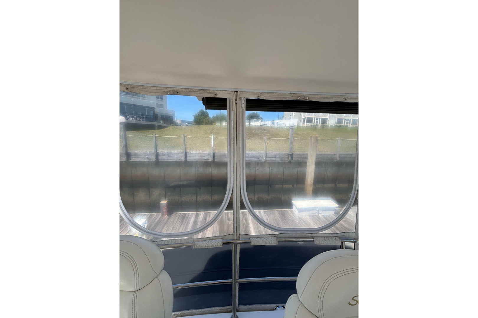 1999 Sea Ray 480 Sedan Bridge - Image 32