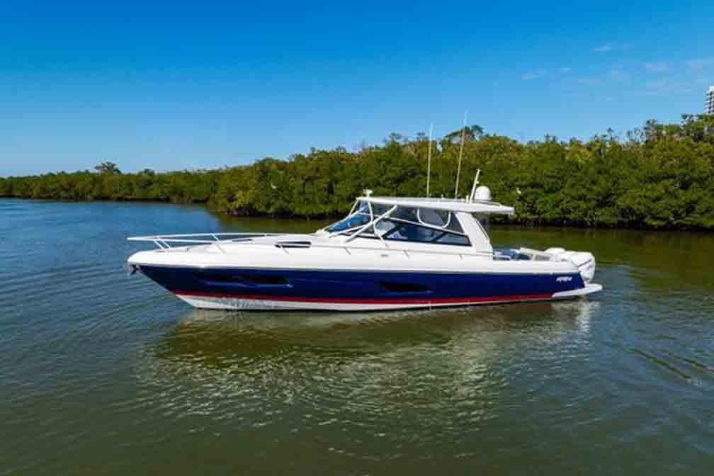 2023 Intrepid 438 Evolution