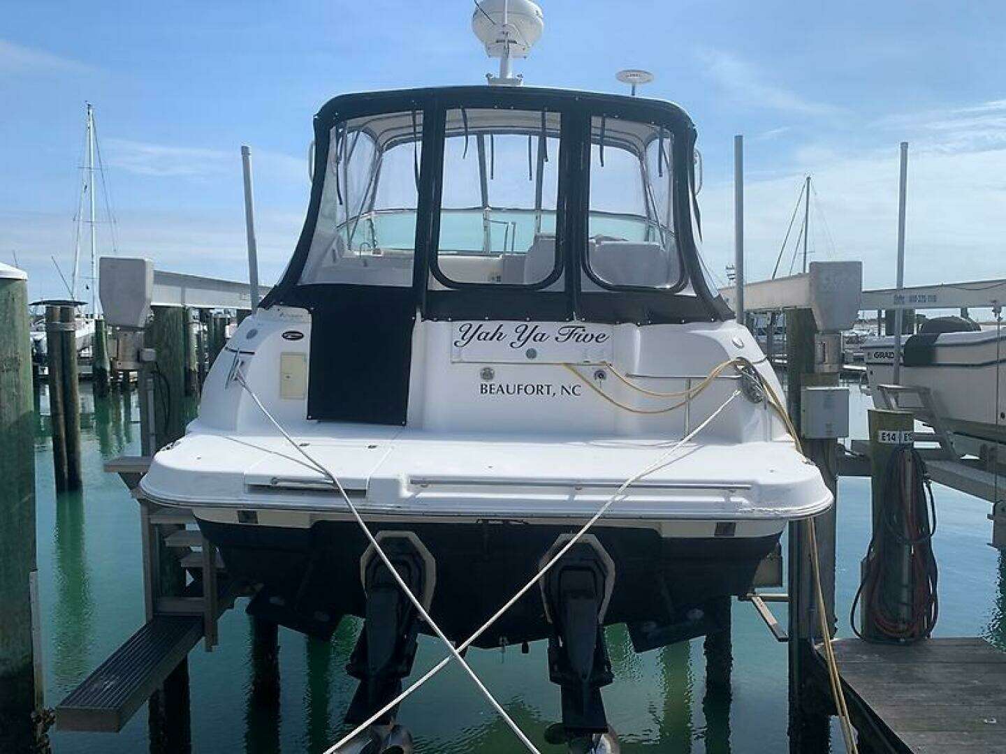 2003 Cruisers Yachts 3372 Express - Image 43
