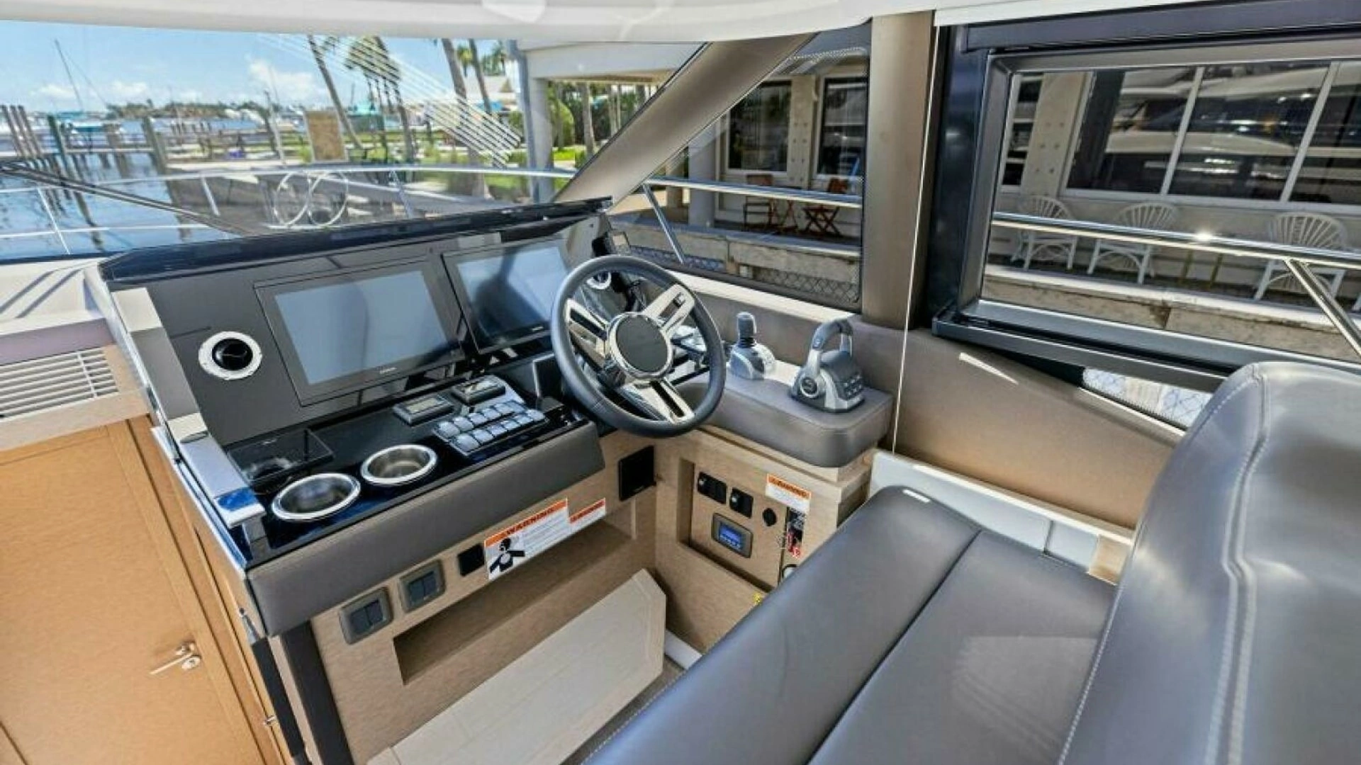 2025 Prestige 460 - Image 14
