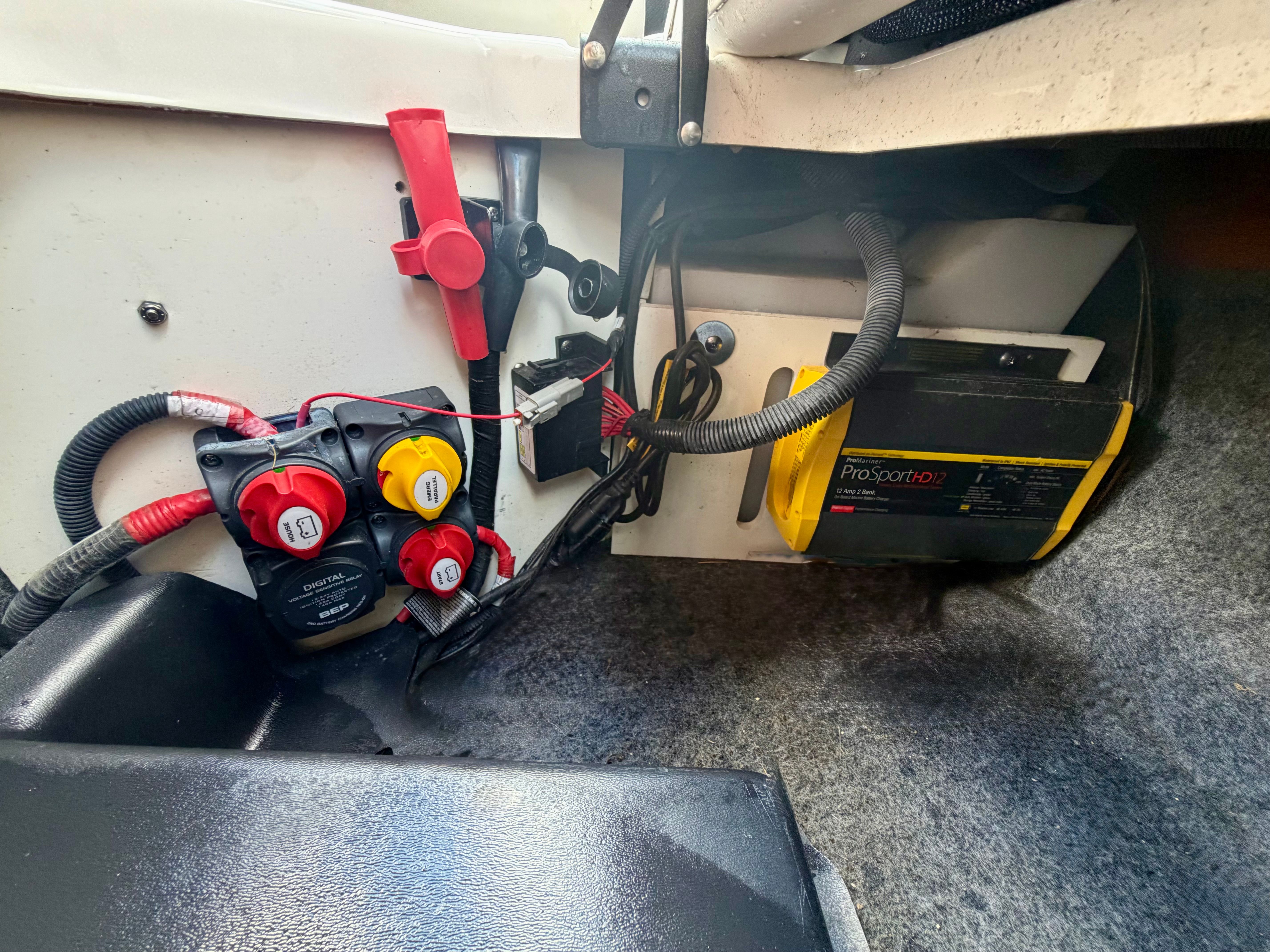 2021 Yamaha Boats 212XE - 20