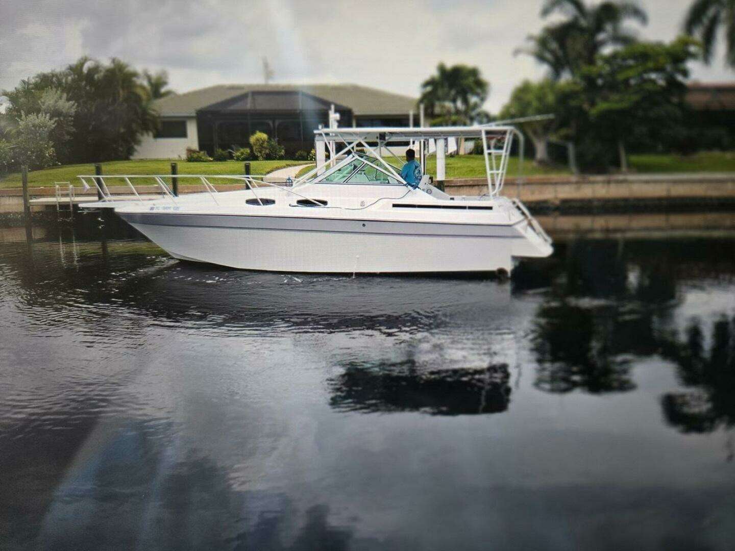 1987 Chris-Craft 284 - Image 3