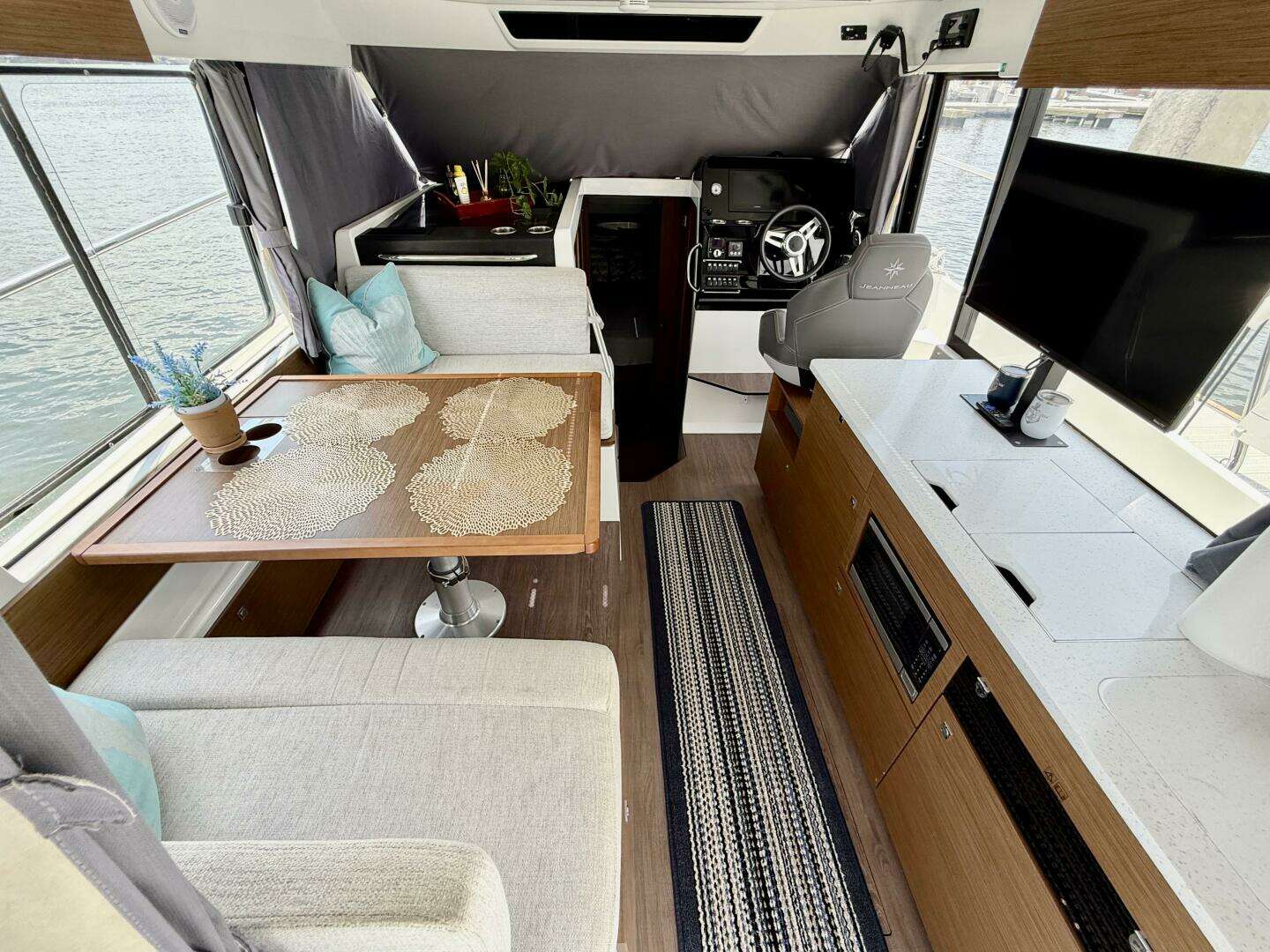 2022 Jeanneau NC 1095 Coupe - Image 14