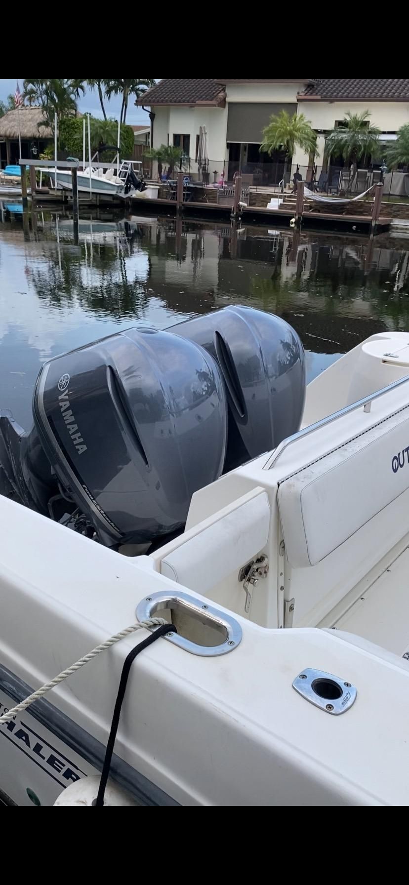 2001 Boston Whaler 28 Outrage - 9