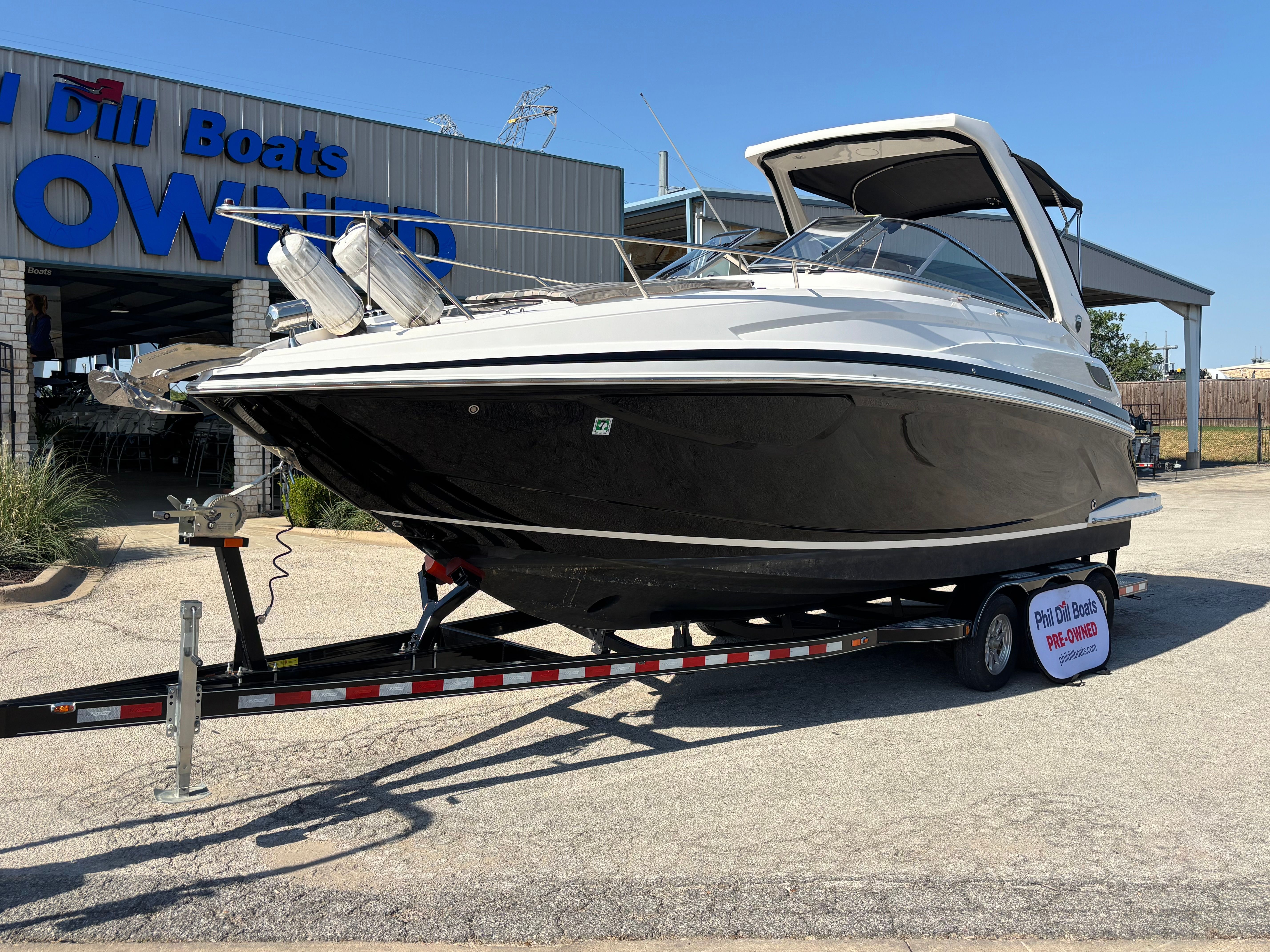 2016 REGAL 28 EXPRESS - Image 2