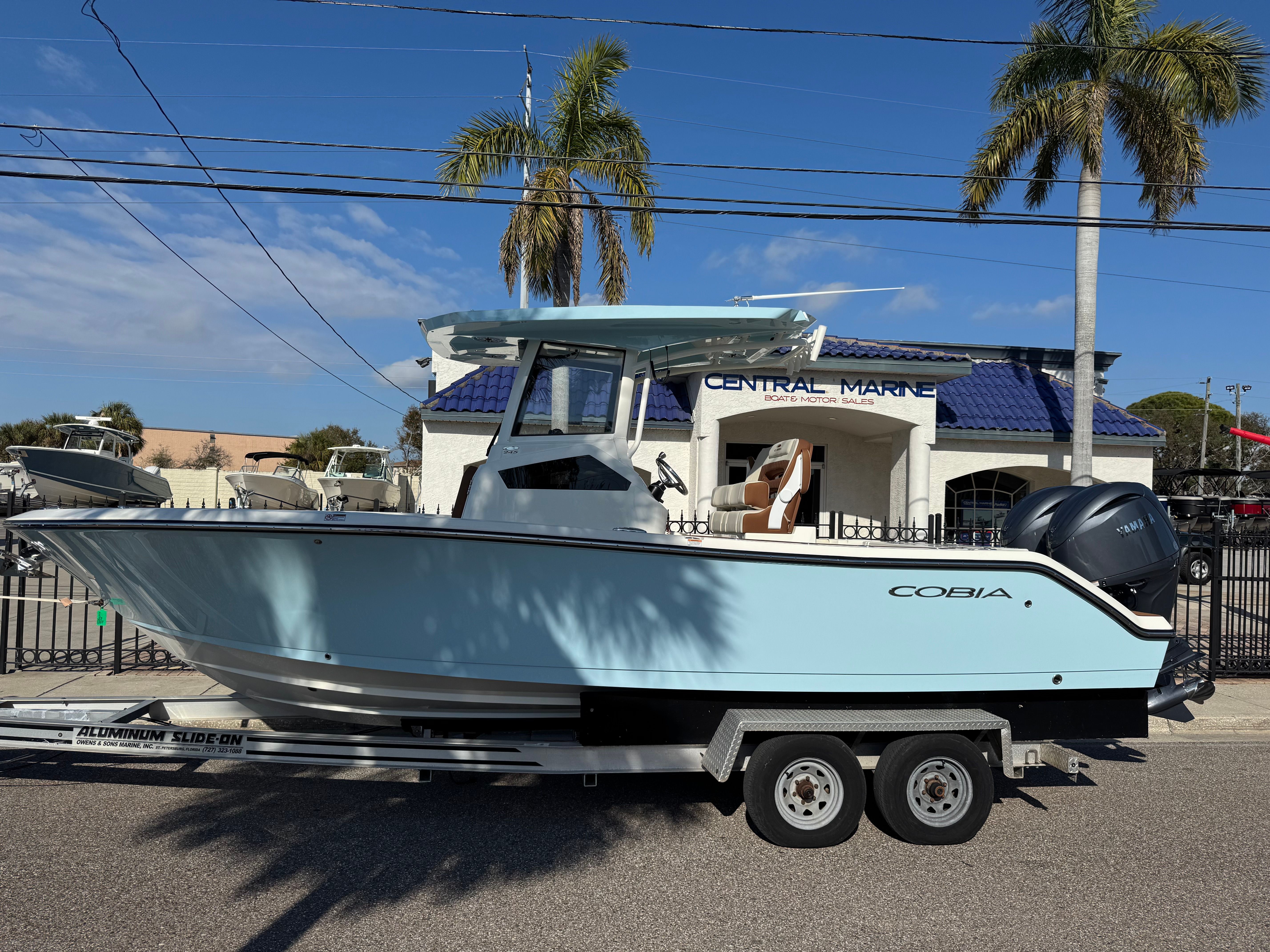 2026 Cobia 245 Center Console