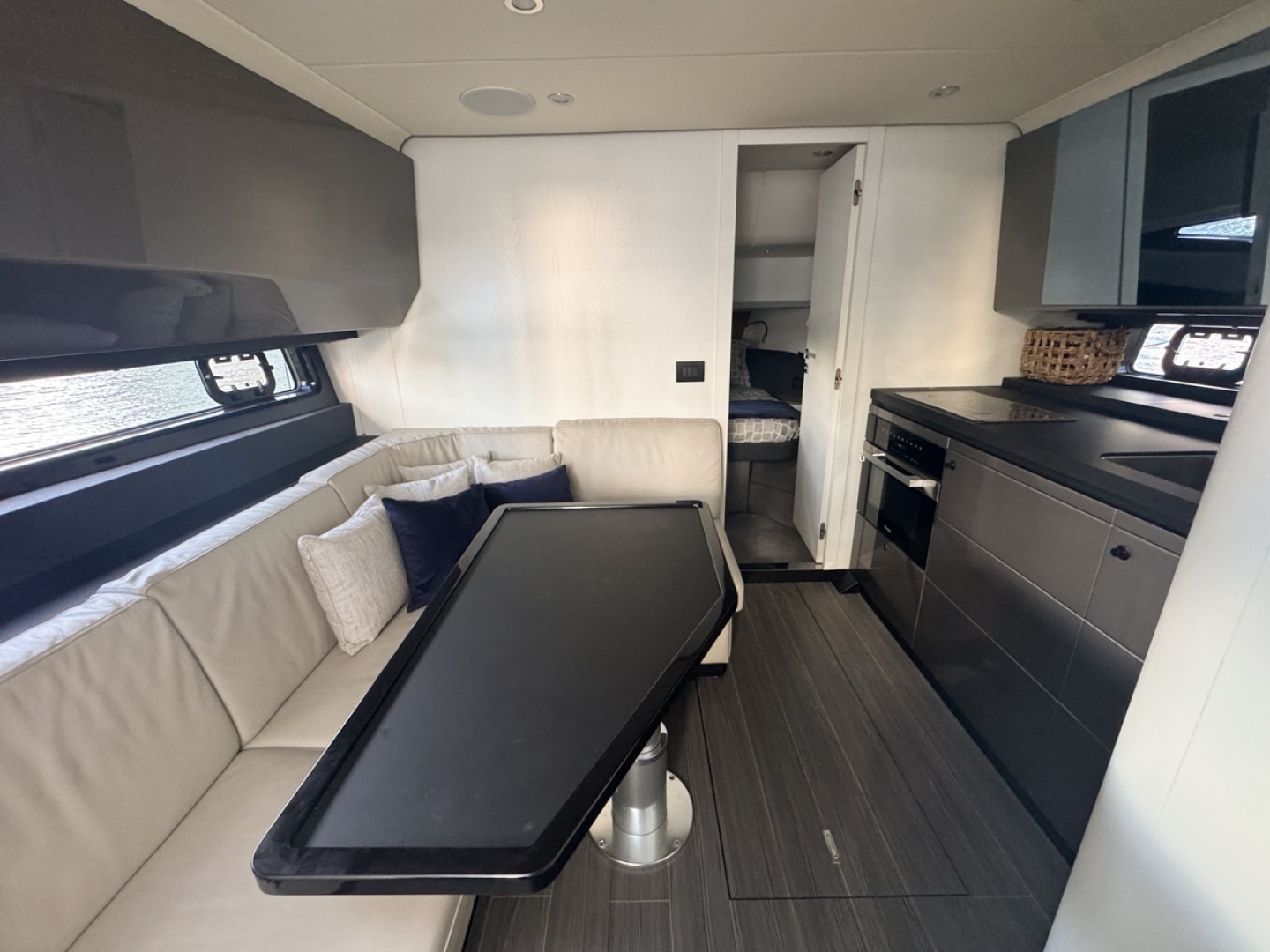 2023 Azimut Verve 47 - Image 64