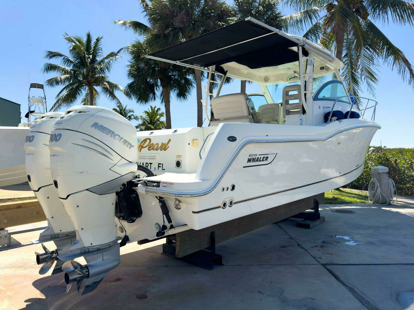 2018 Boston Whaler 315 Conquest - Image 6
