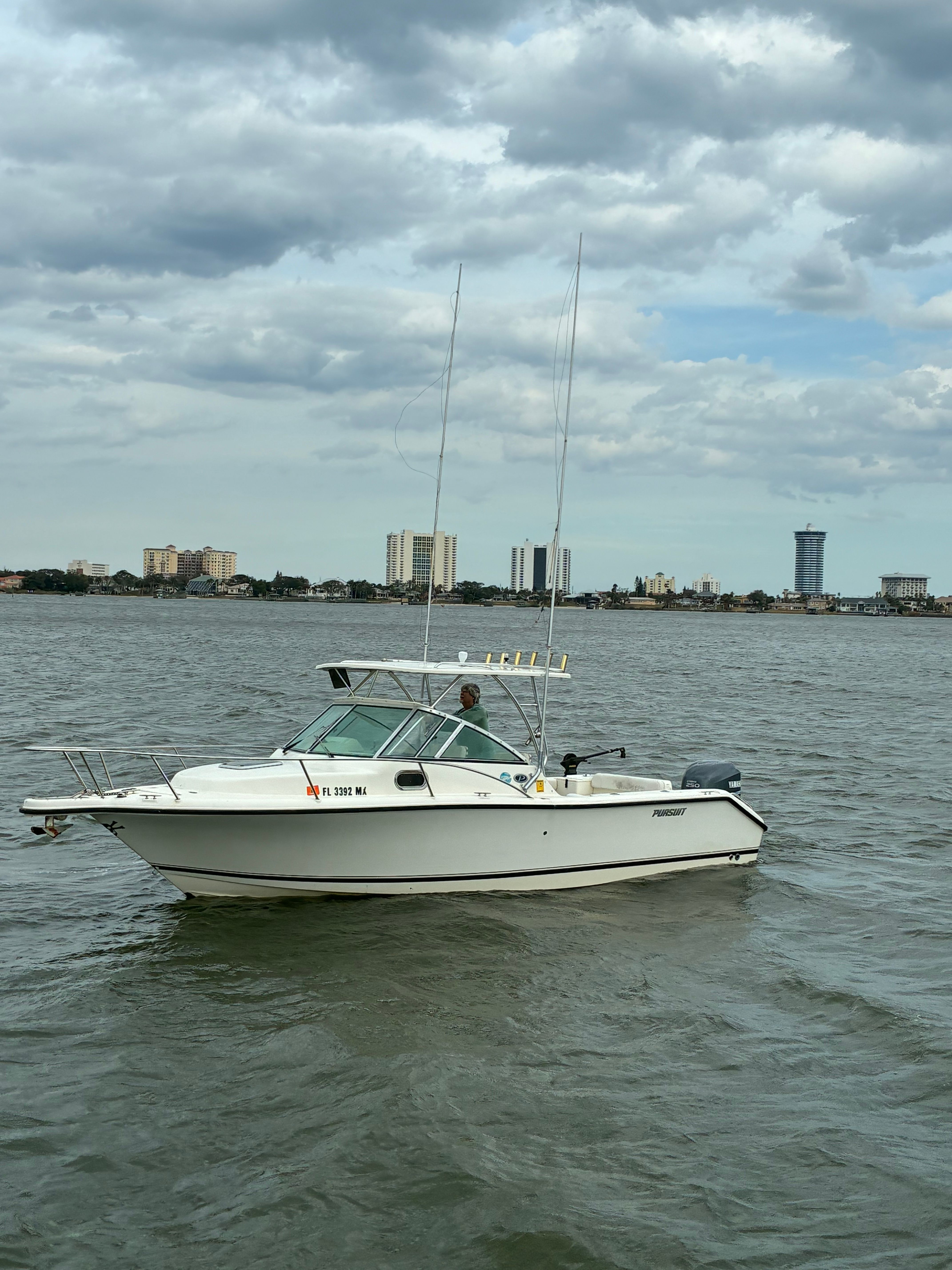 2005 Pursuit 2570 Offshore - 21