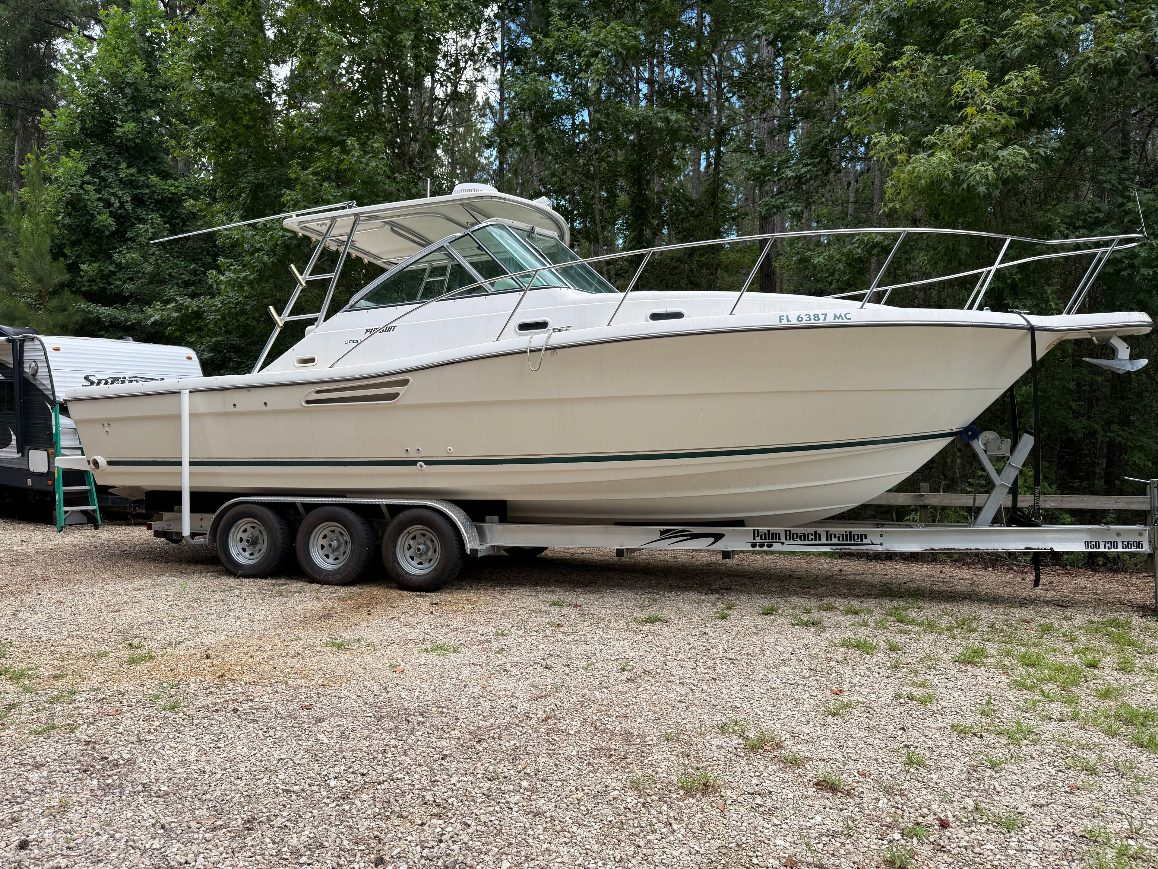 2002 Pursuit 3000 Express