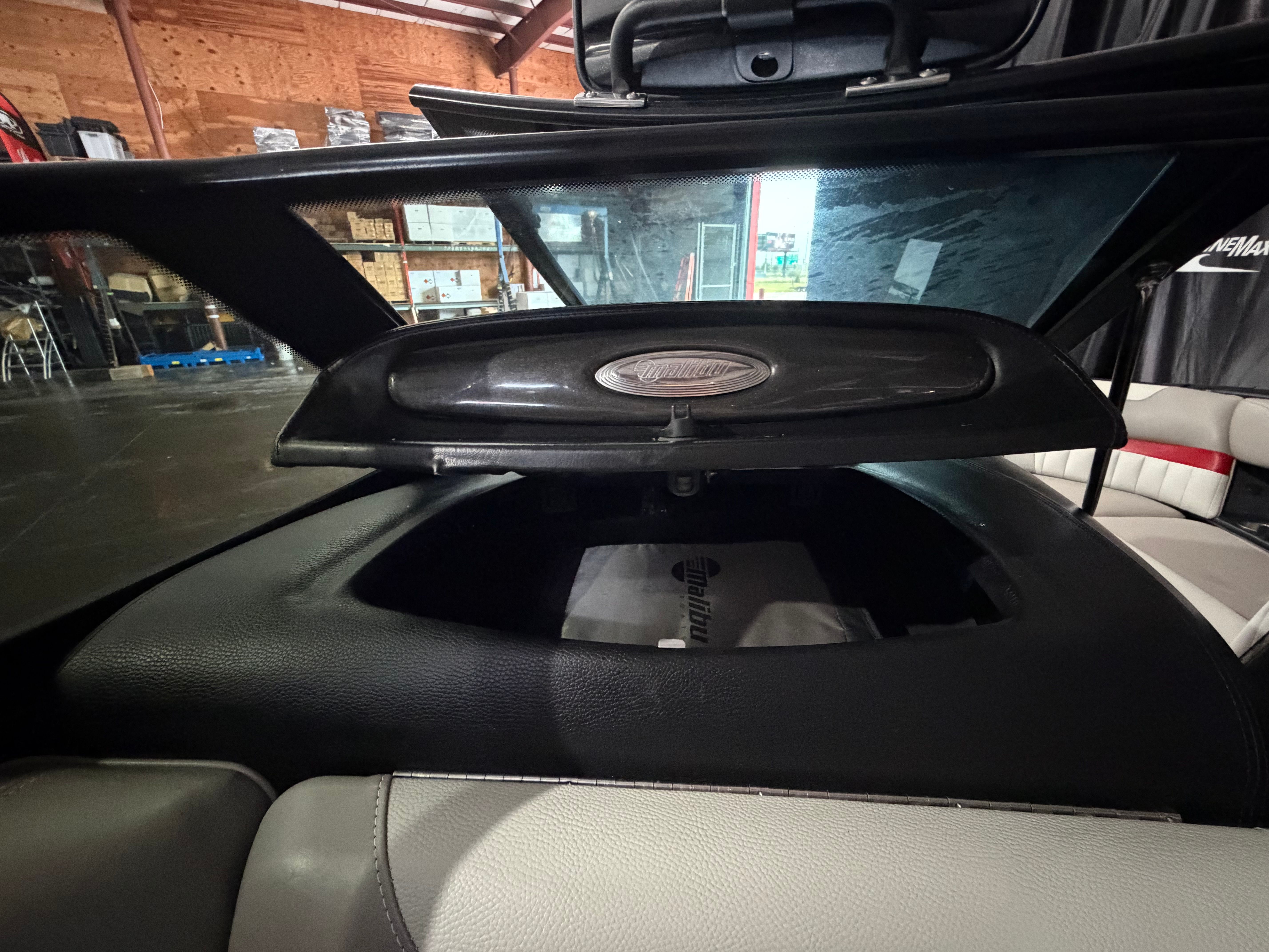 2014 Malibu Wakesetter 24 MXZ - 25