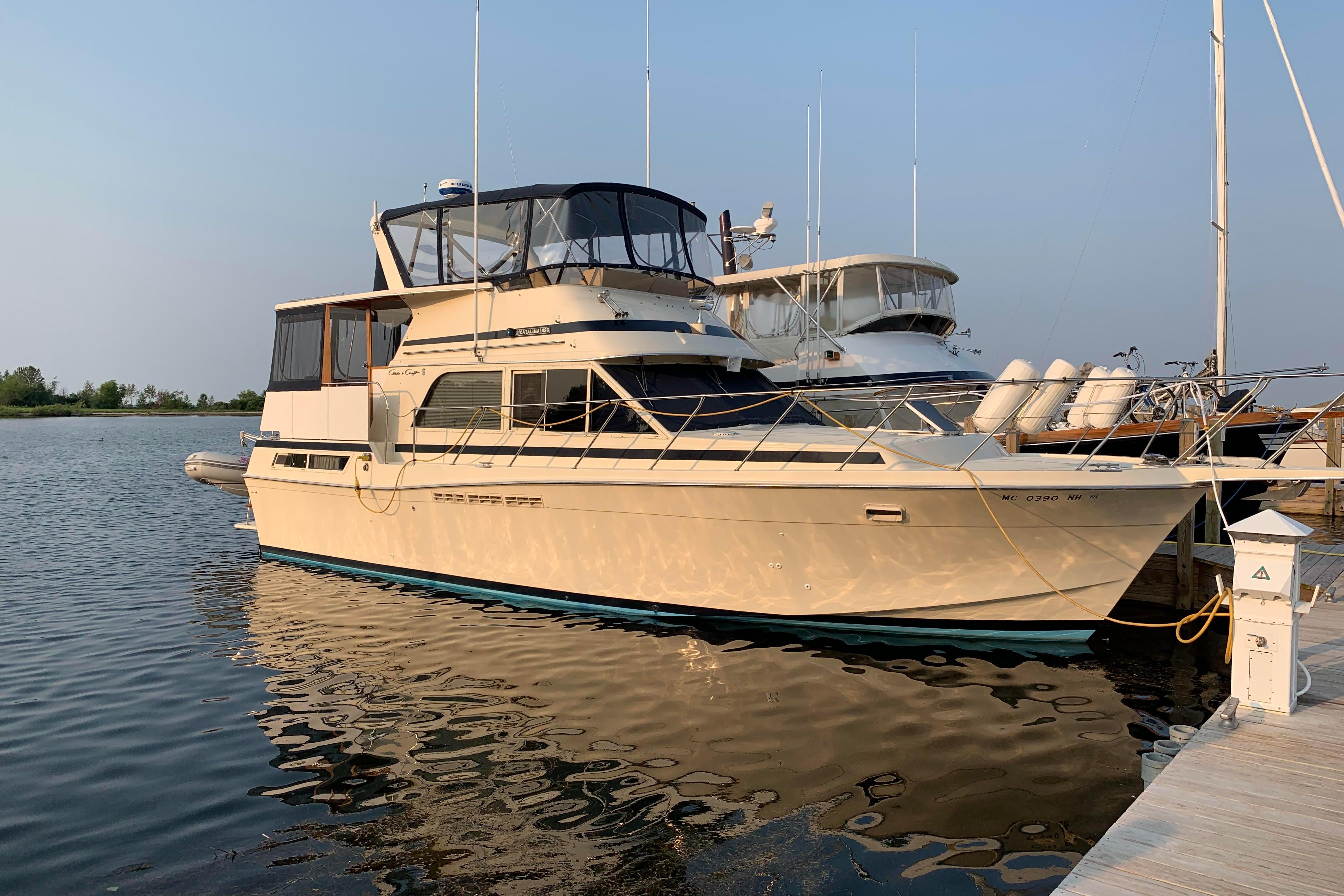 1987 Chris-Craft 426 Catalina