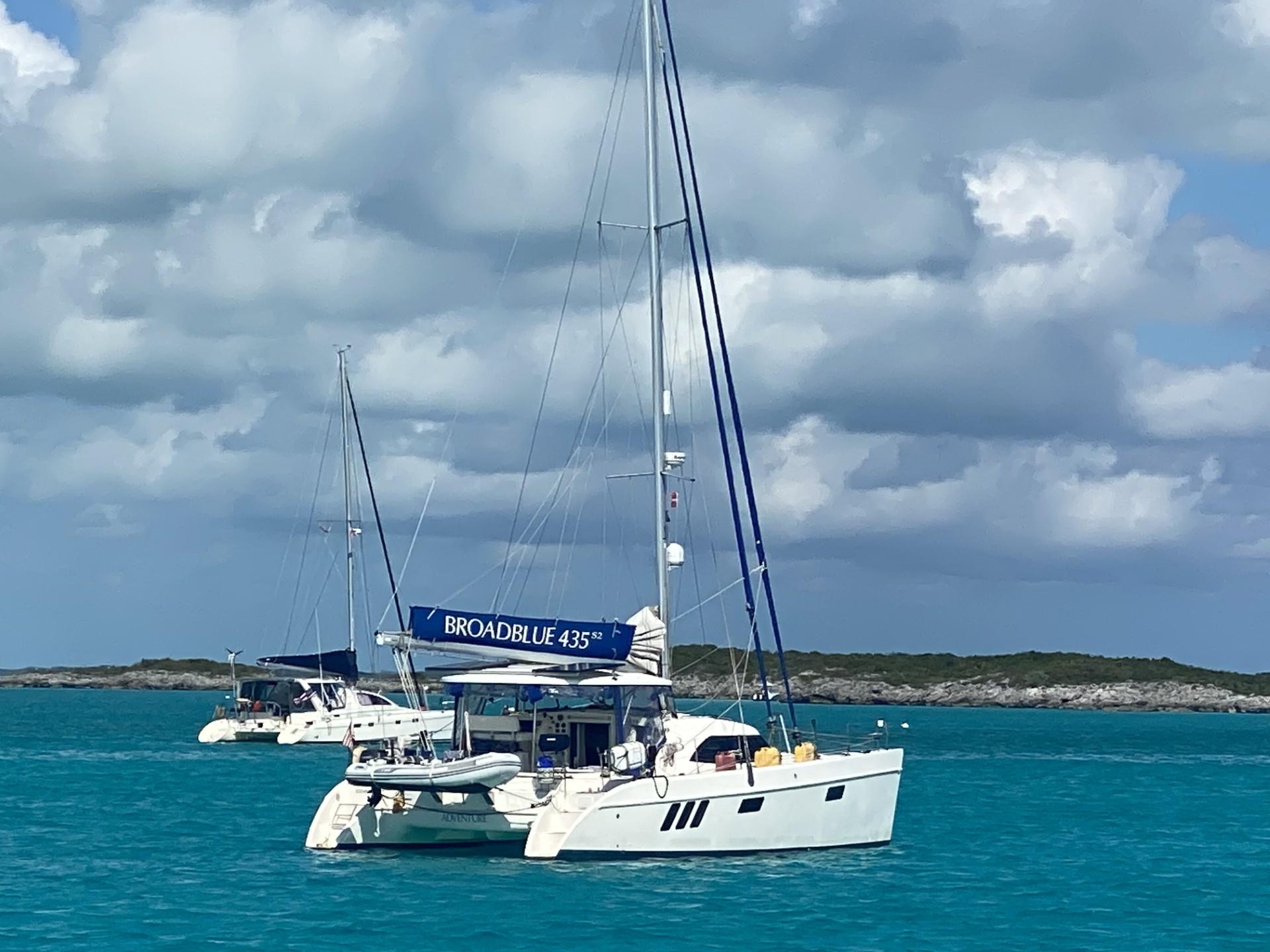 2010 Broadblue 435