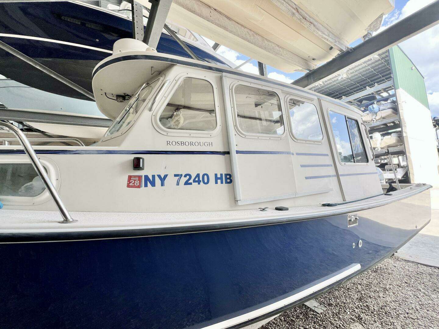 2001 Rosborough RF-246 Sedan Cruiser - Image 4