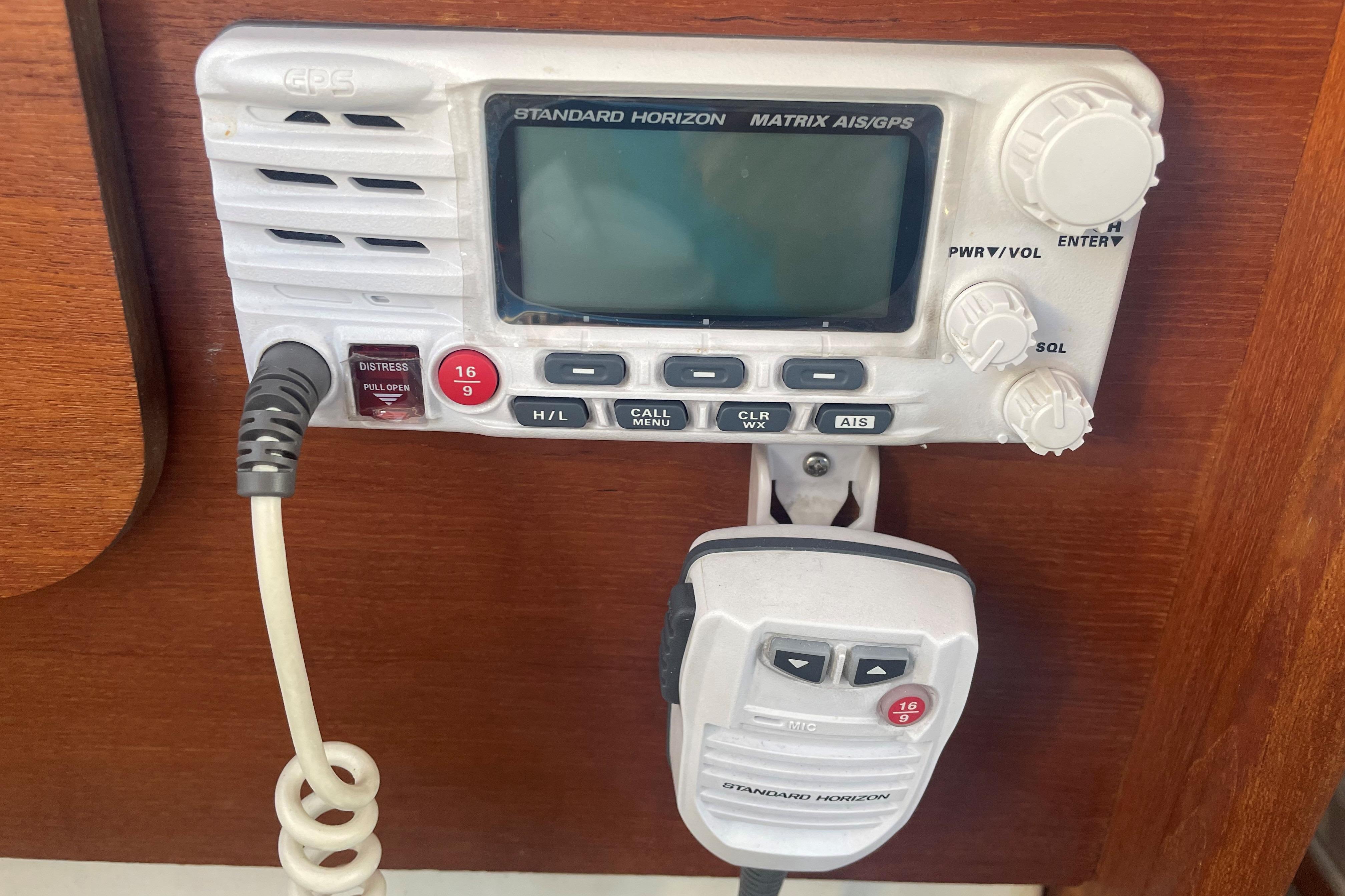 Standard Horizon Matrix AIS/GPS radio on 2007 Ranger Tugs R-25 boat.