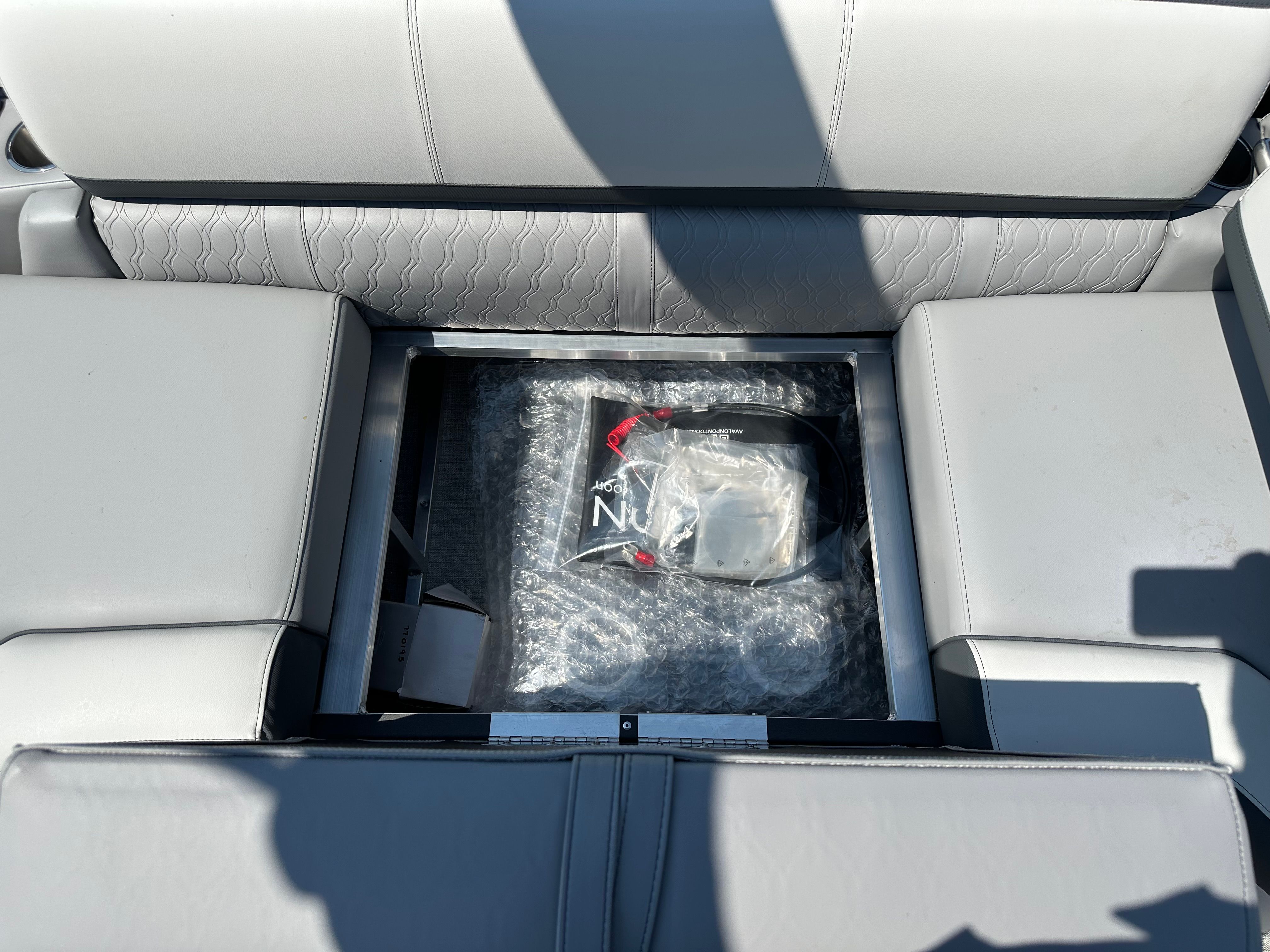 2025 Avalon LSZ Quad Lounge Shift - 23' - 36