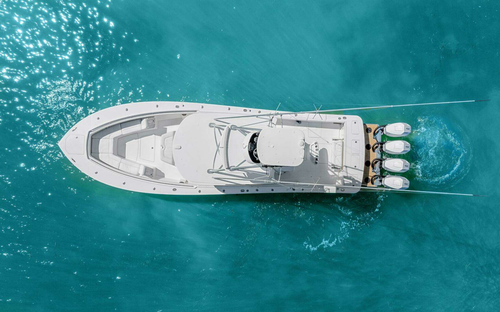 2018 Regulator 41 Center Console - Image 2