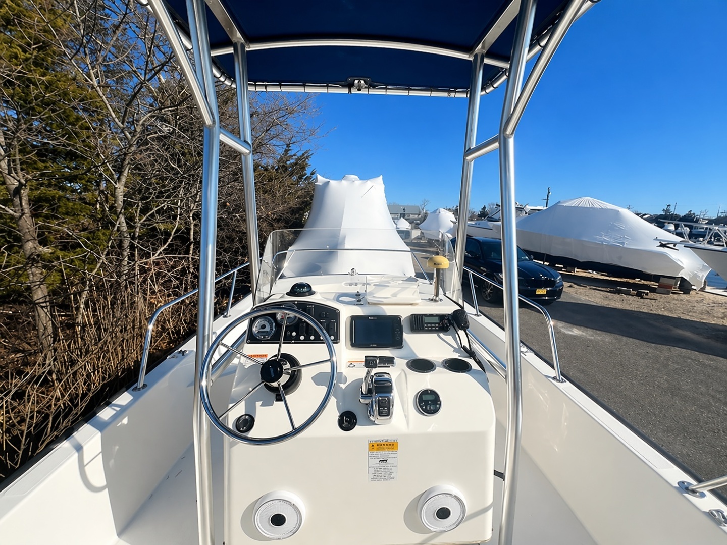 2011 Boston Whaler 190 Montauk - Image 2