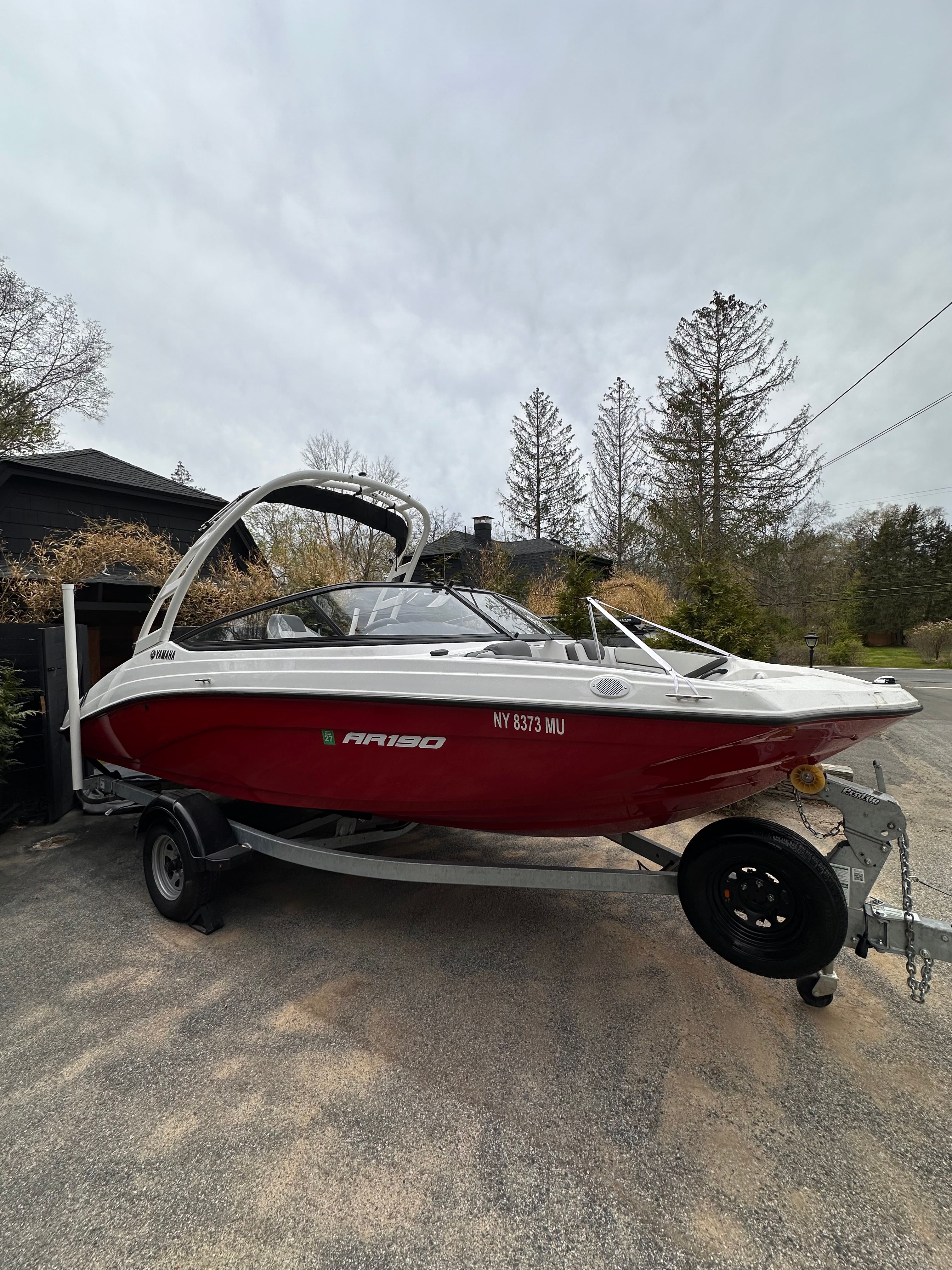 2024 Yamaha Boats AR190