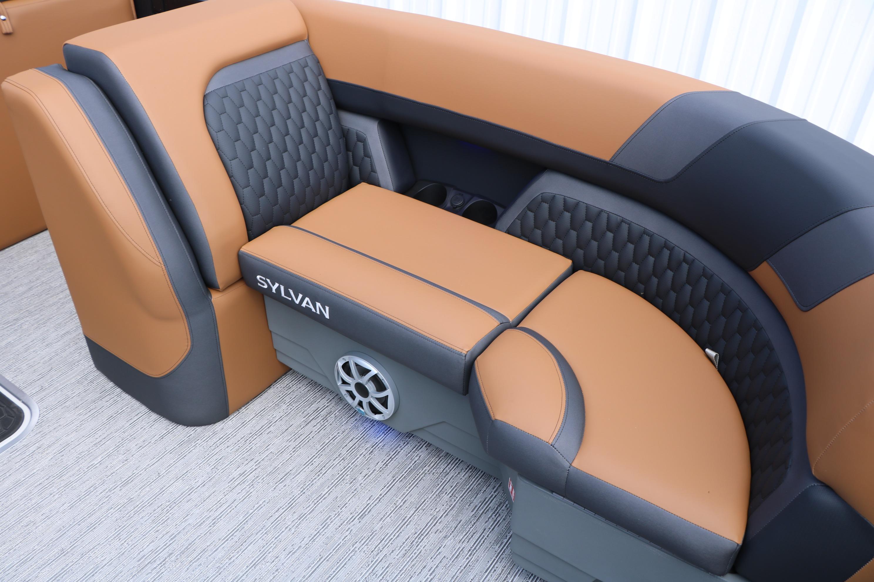 Luxurious seating on 2026 Sylvan L3 DLZ Bar Platinum Edition Tri-Toon boat.