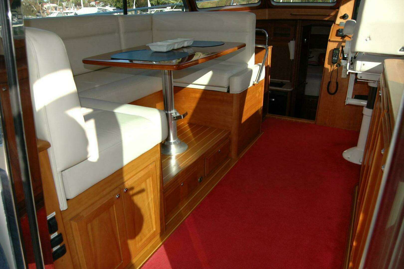 2019 Sabre 38 Salon Express - Image 55