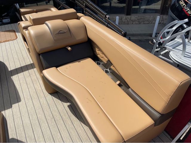 2026 SunCatcher Fusion 324SS - 8