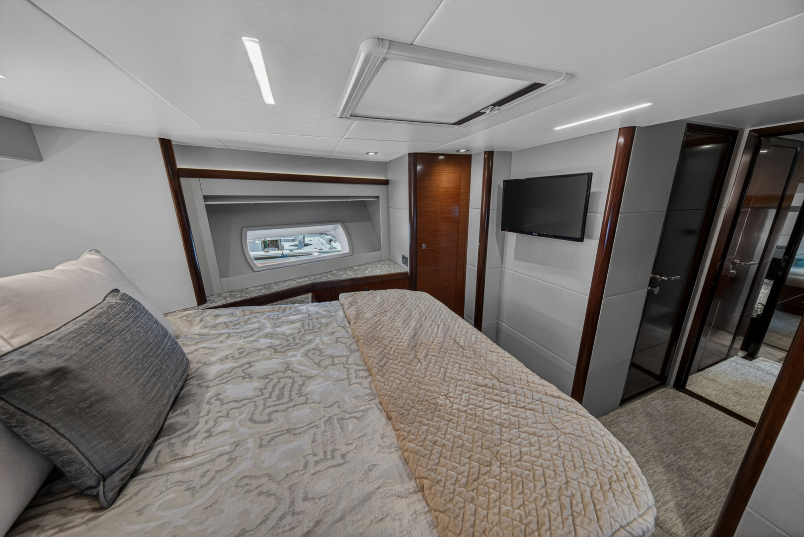 2021 Ocean Alexander 70E - Image 75