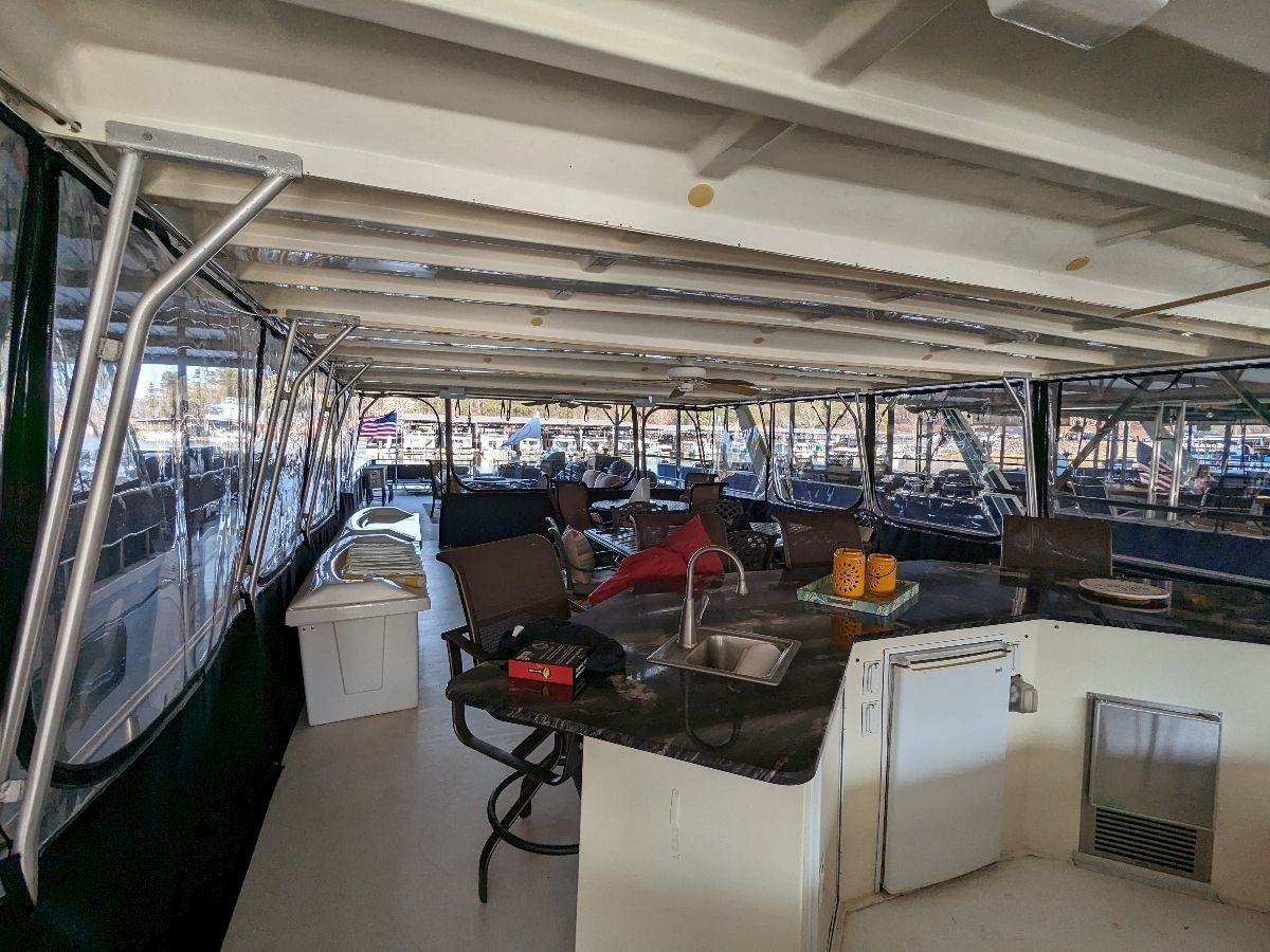 2001 Sumerset Houseboat - 11
