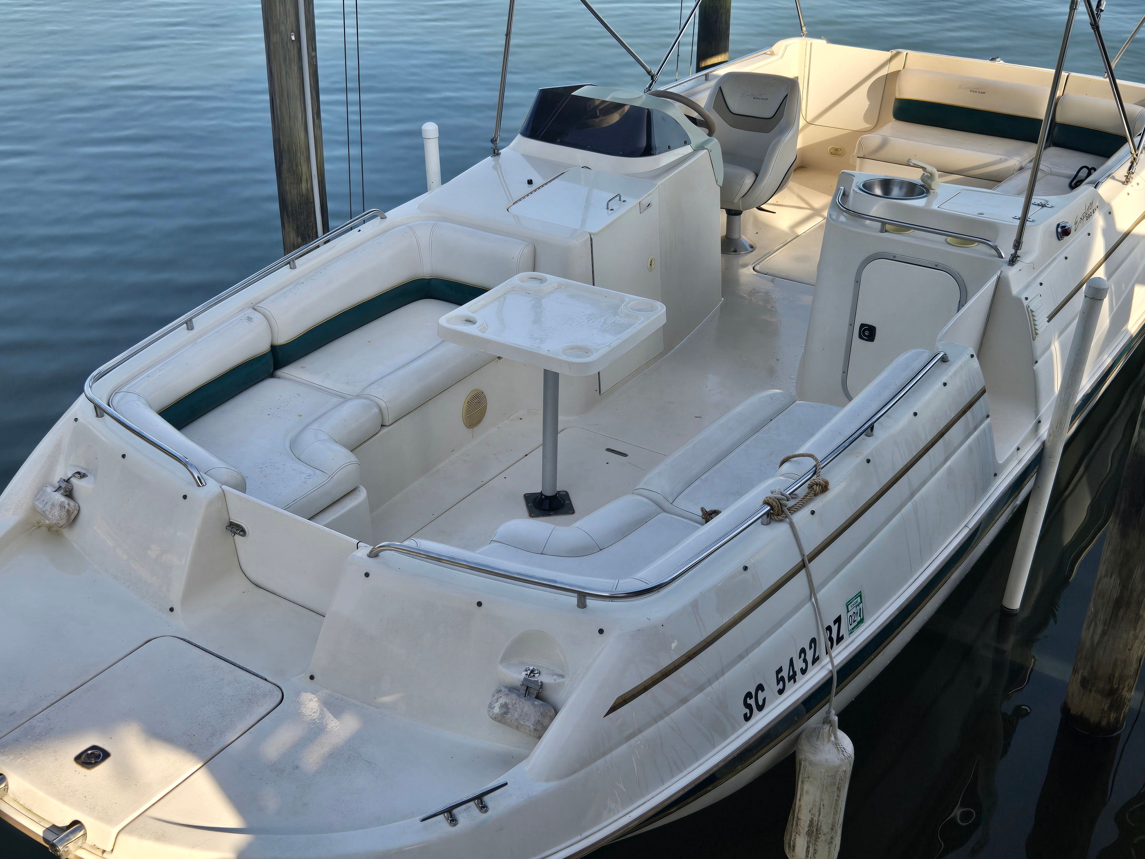 1998 Monterey 233 Explorer - 3