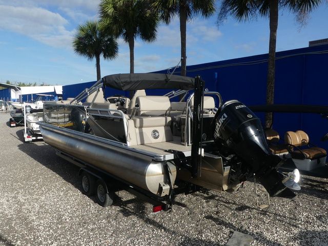 2025 Avalon LSZ Rear Fish 25 FT - 7