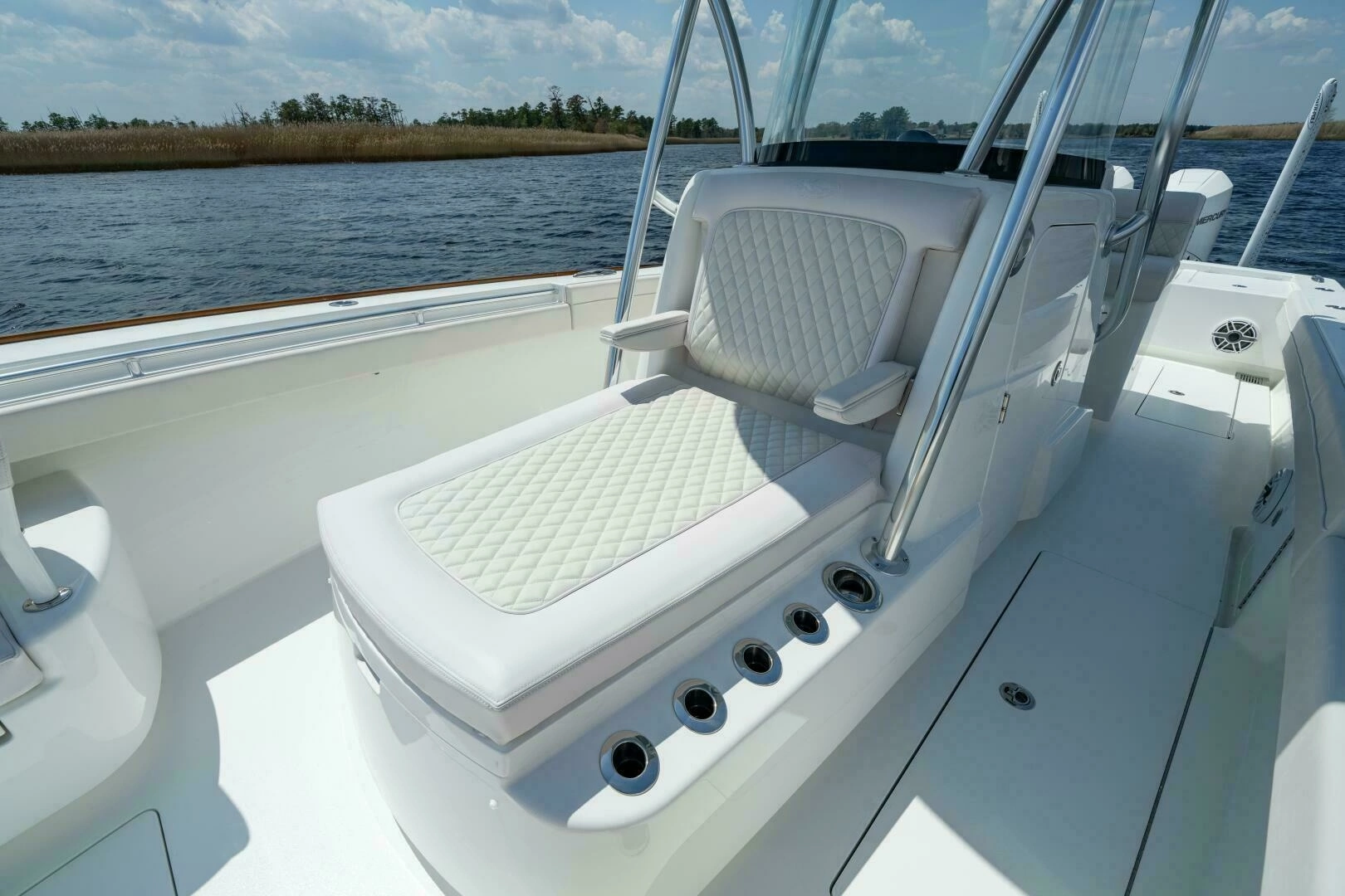 2025 Valhalla Boatworks V-29 Hybrid - Image 11