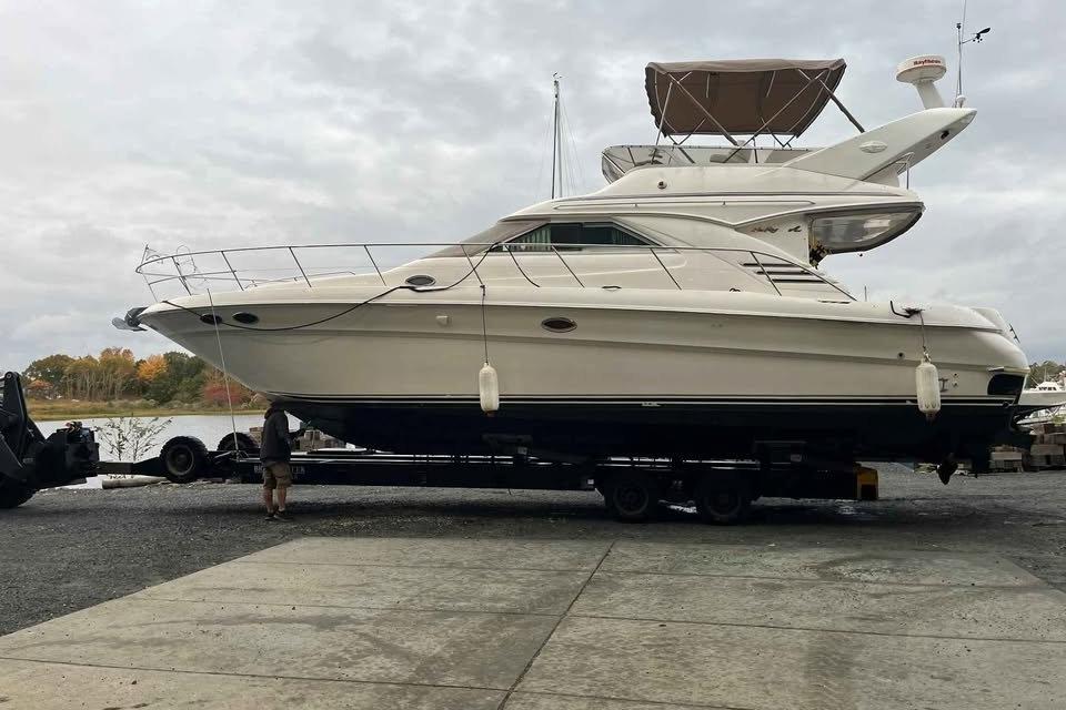 1997 Sea Ray 400 Sedan Bridge