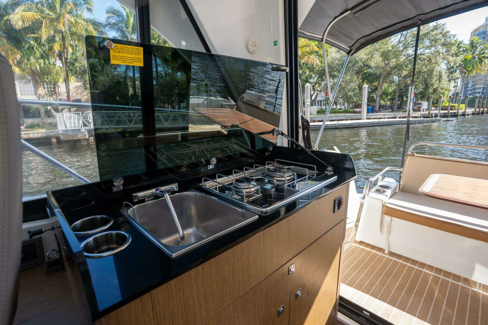 2021 Beneteau Antares 9 - Image 33