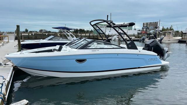2026 Cobalt R6 Outboard Coastal Edition Bowrider