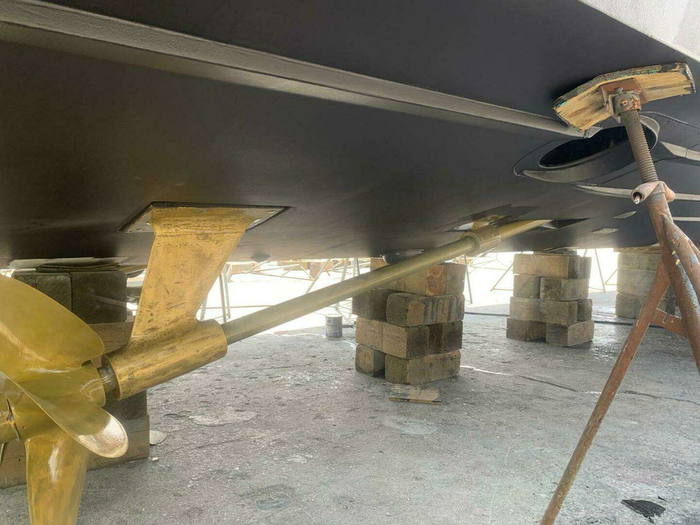2007 Azimut 68S - Image 57